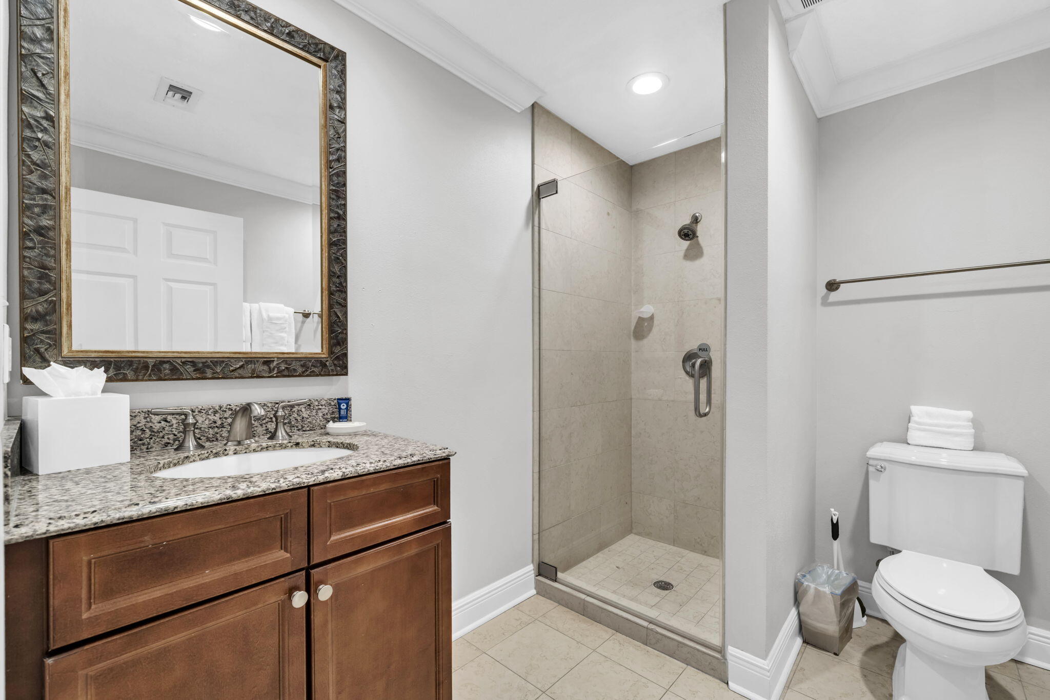 10 Harbor Boulevard W726