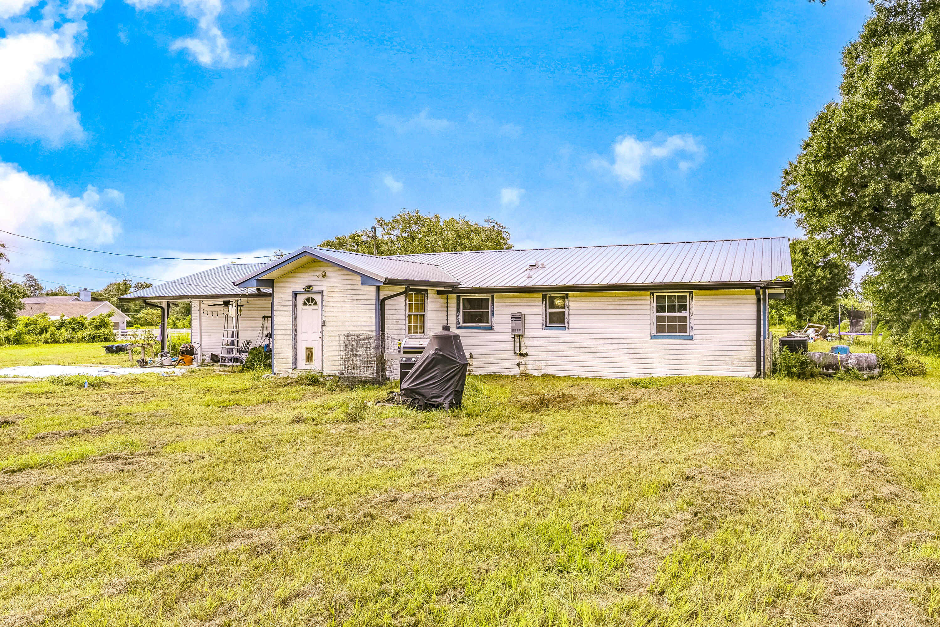 8307 Cluster Road