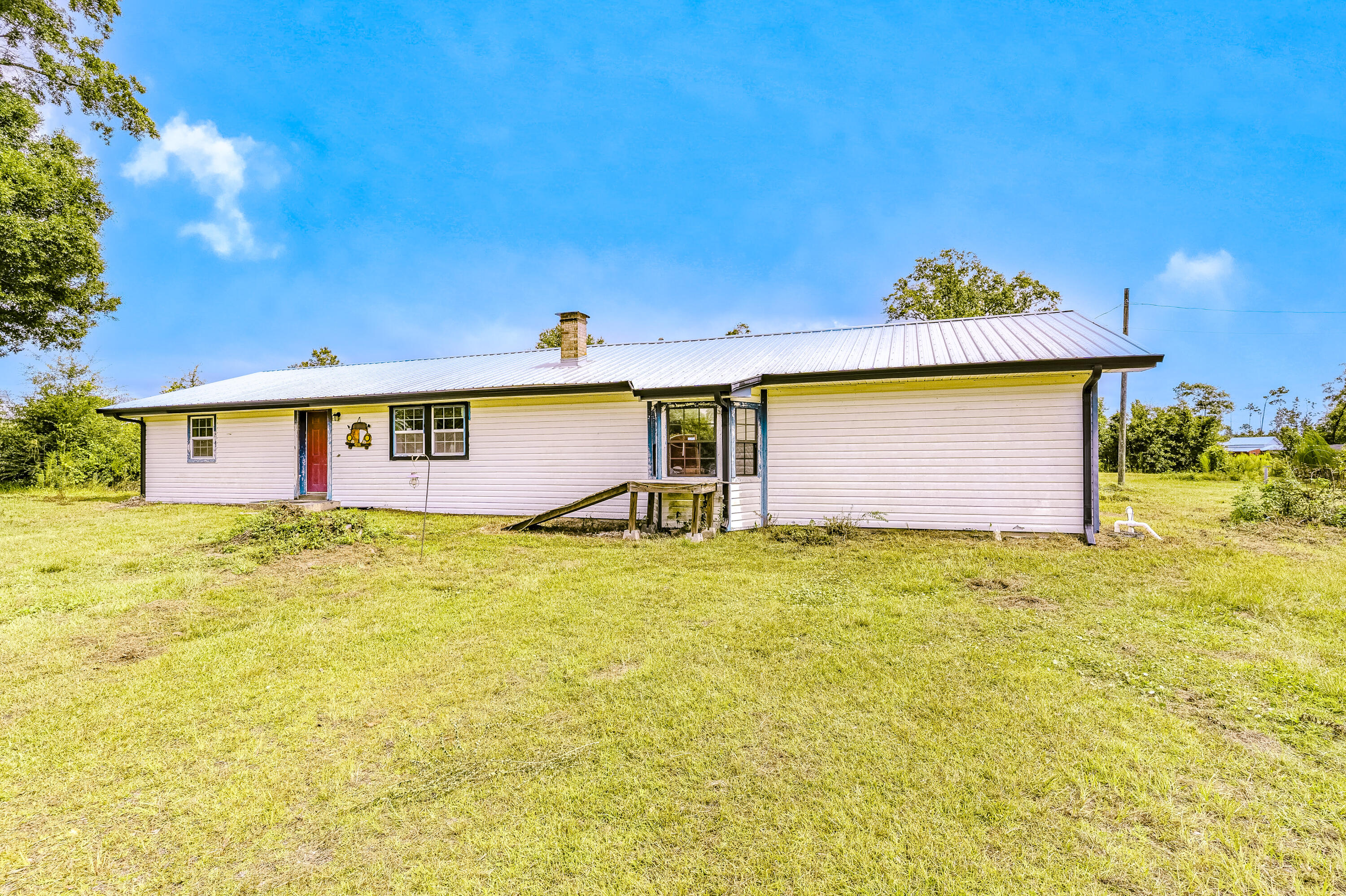 8307 Cluster Road