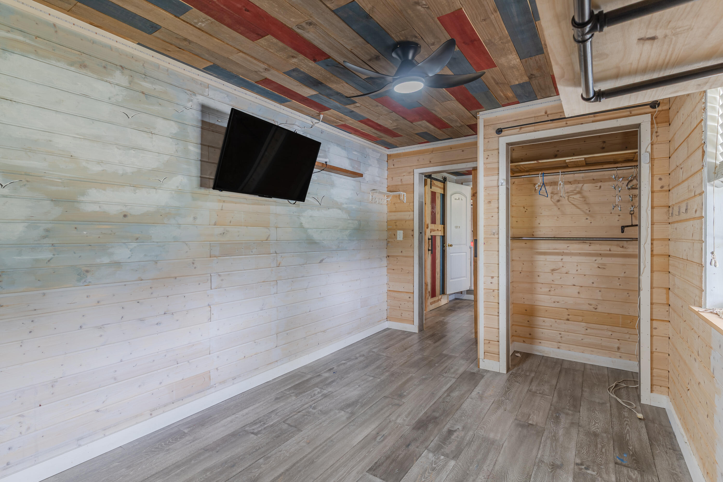 8307 Cluster Road