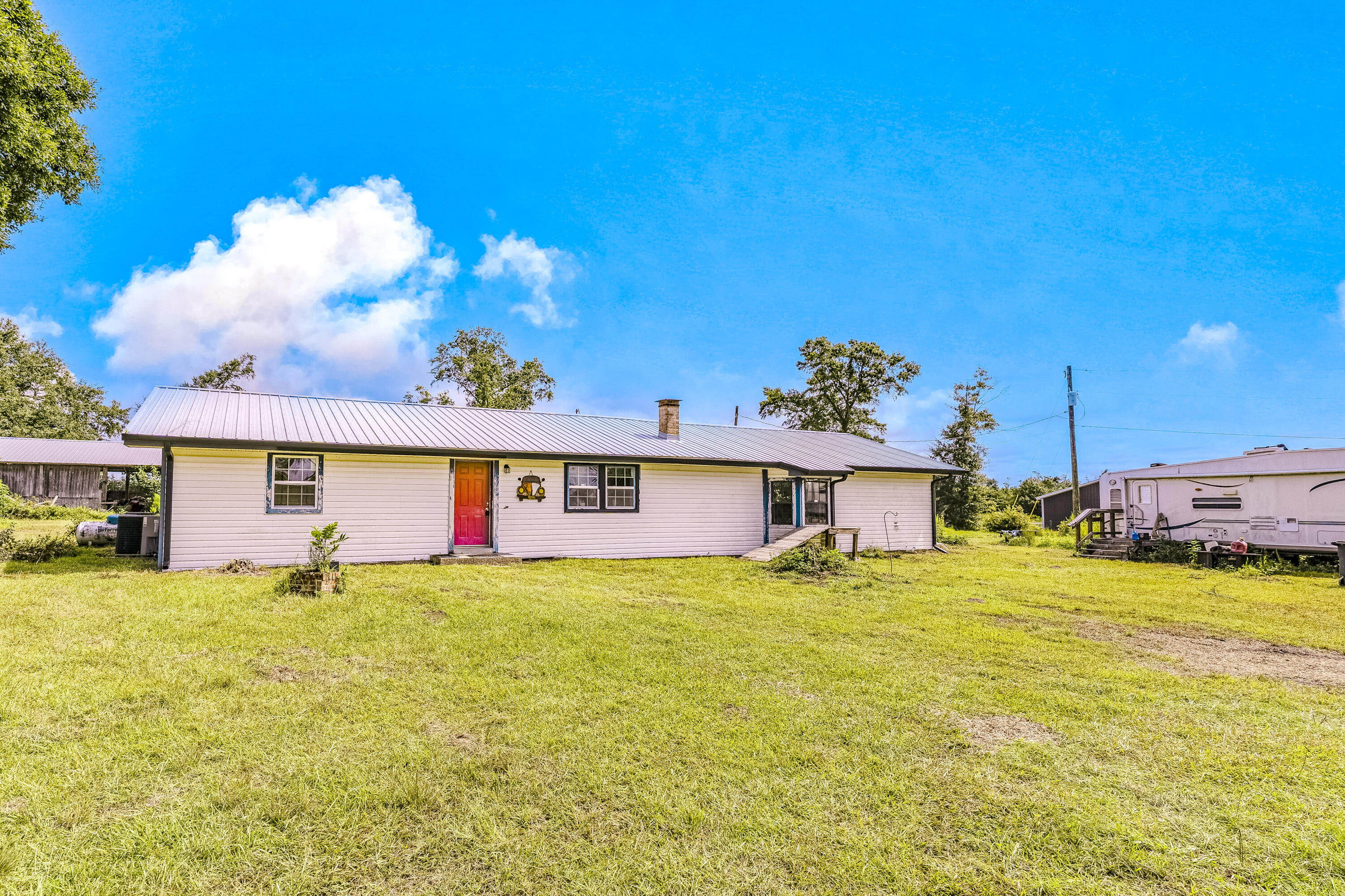 8307 Cluster Road