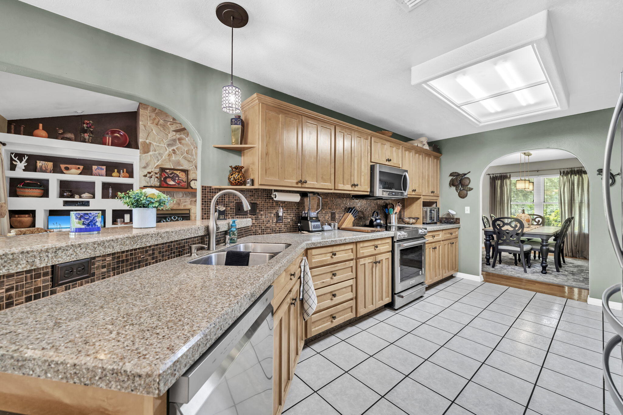 3467 Buckhorn Drive