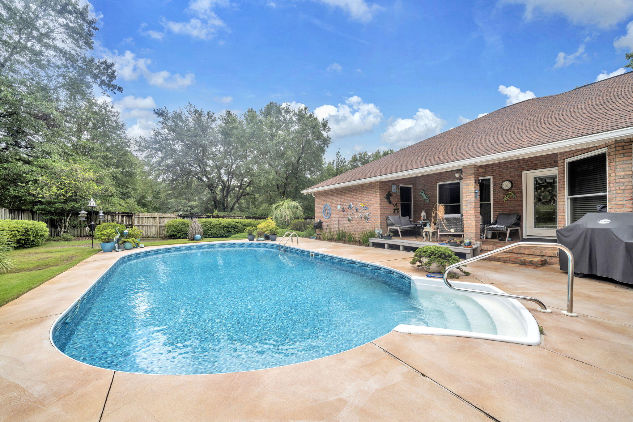 3467 Buckhorn Drive