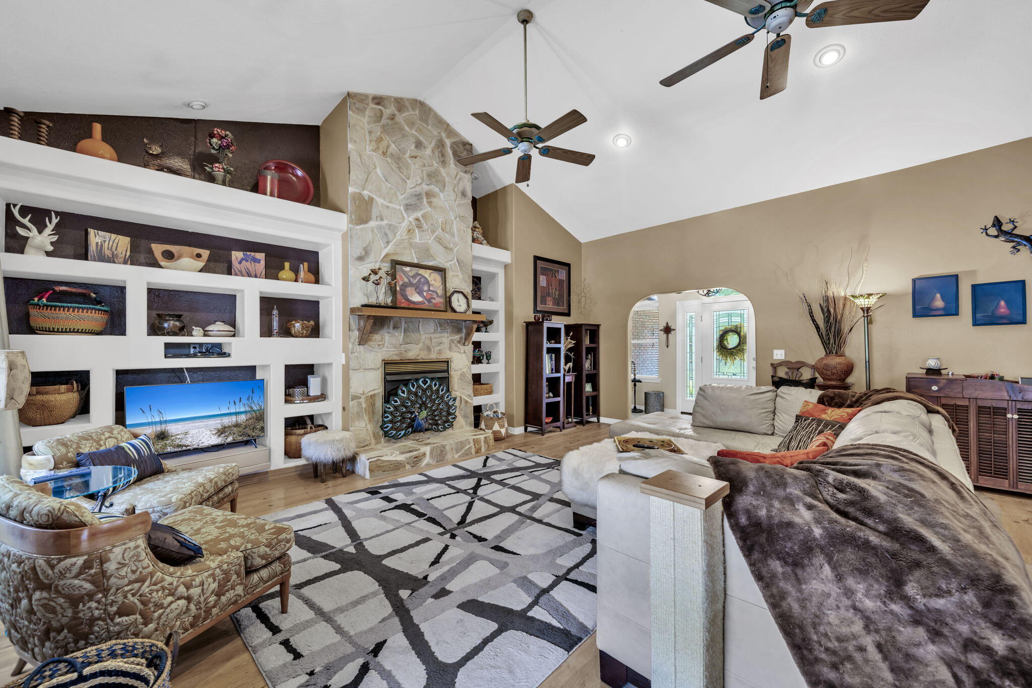 3467 Buckhorn Drive