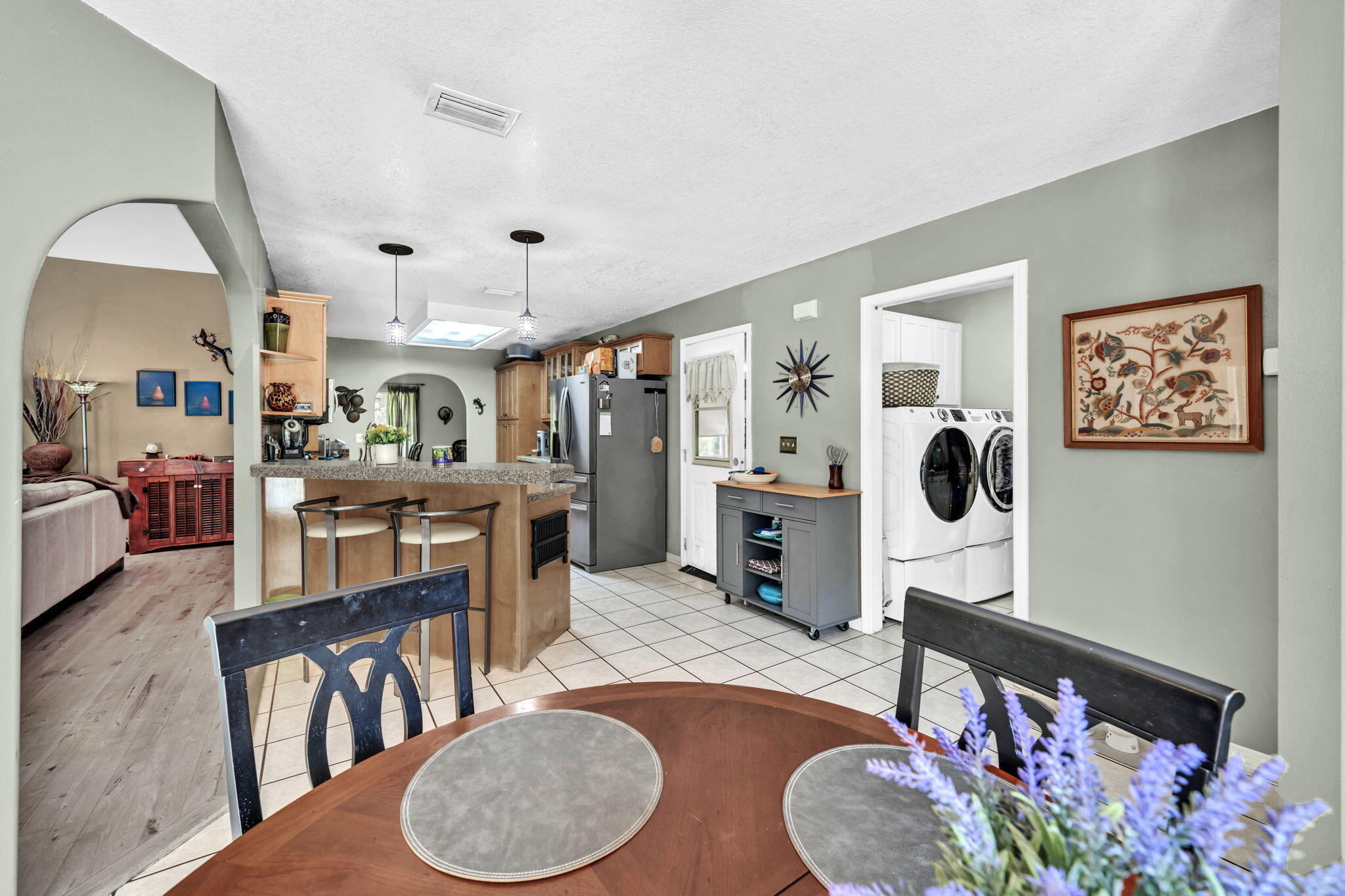 3467 Buckhorn Drive
