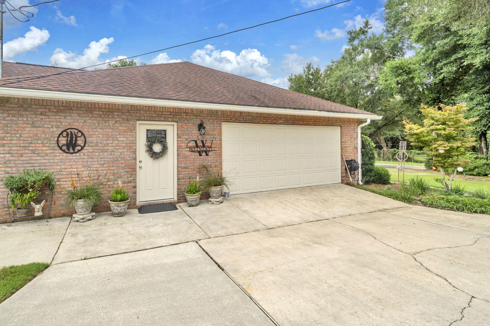 3467 Buckhorn Drive