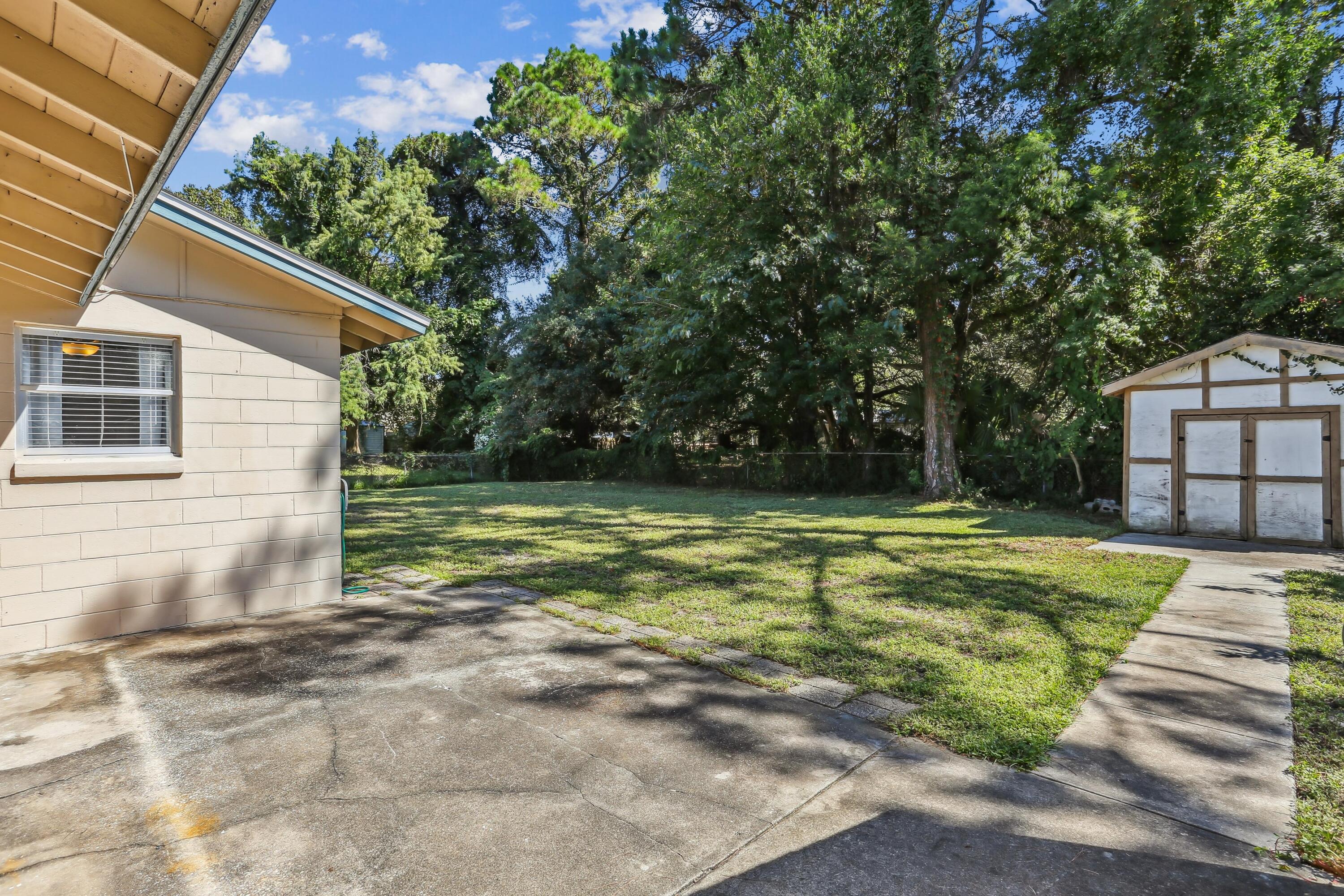 224 SW Rose Marie Lane