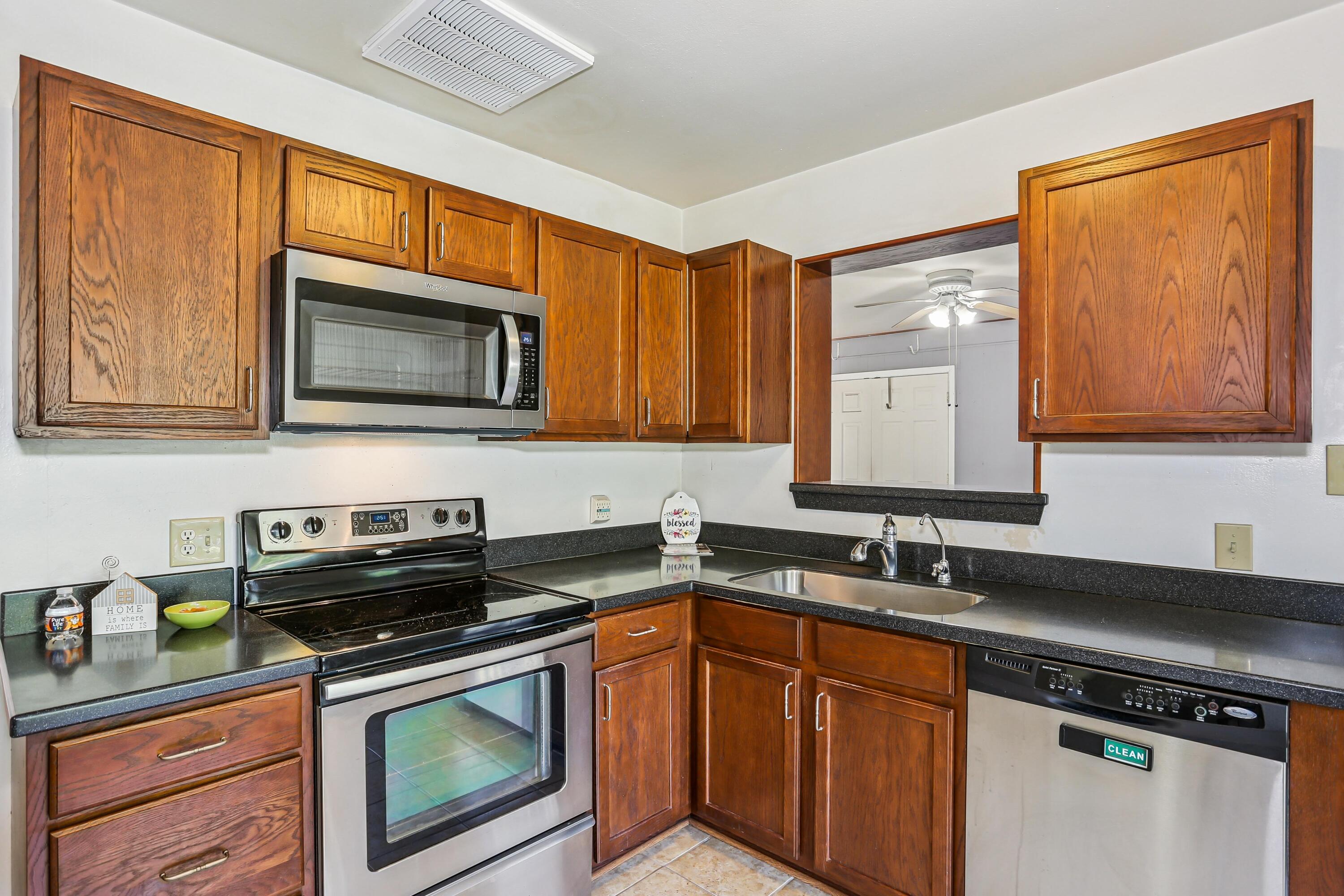 224 SW Rose Marie Lane
