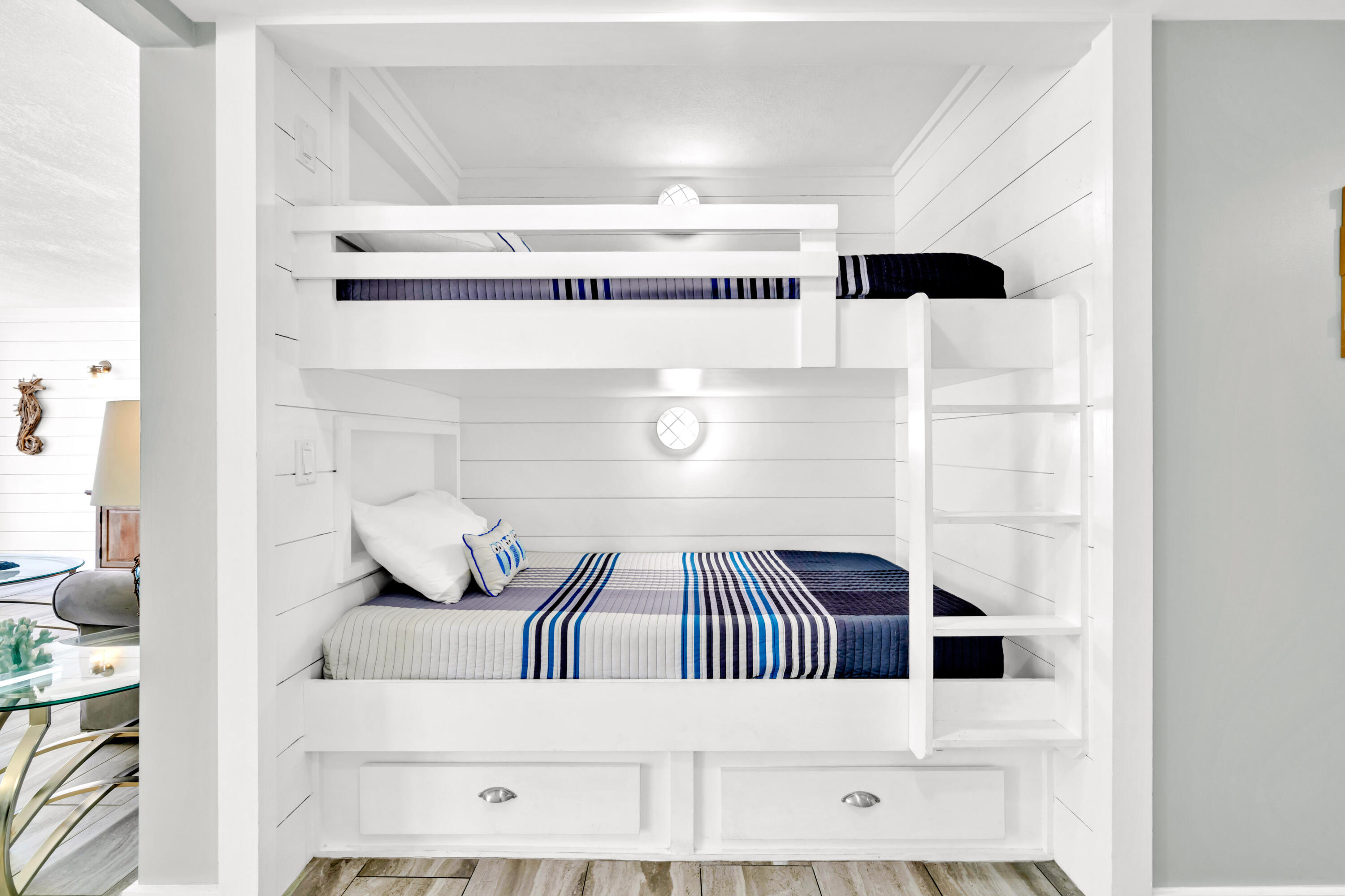 11619 Front Beach Road 511