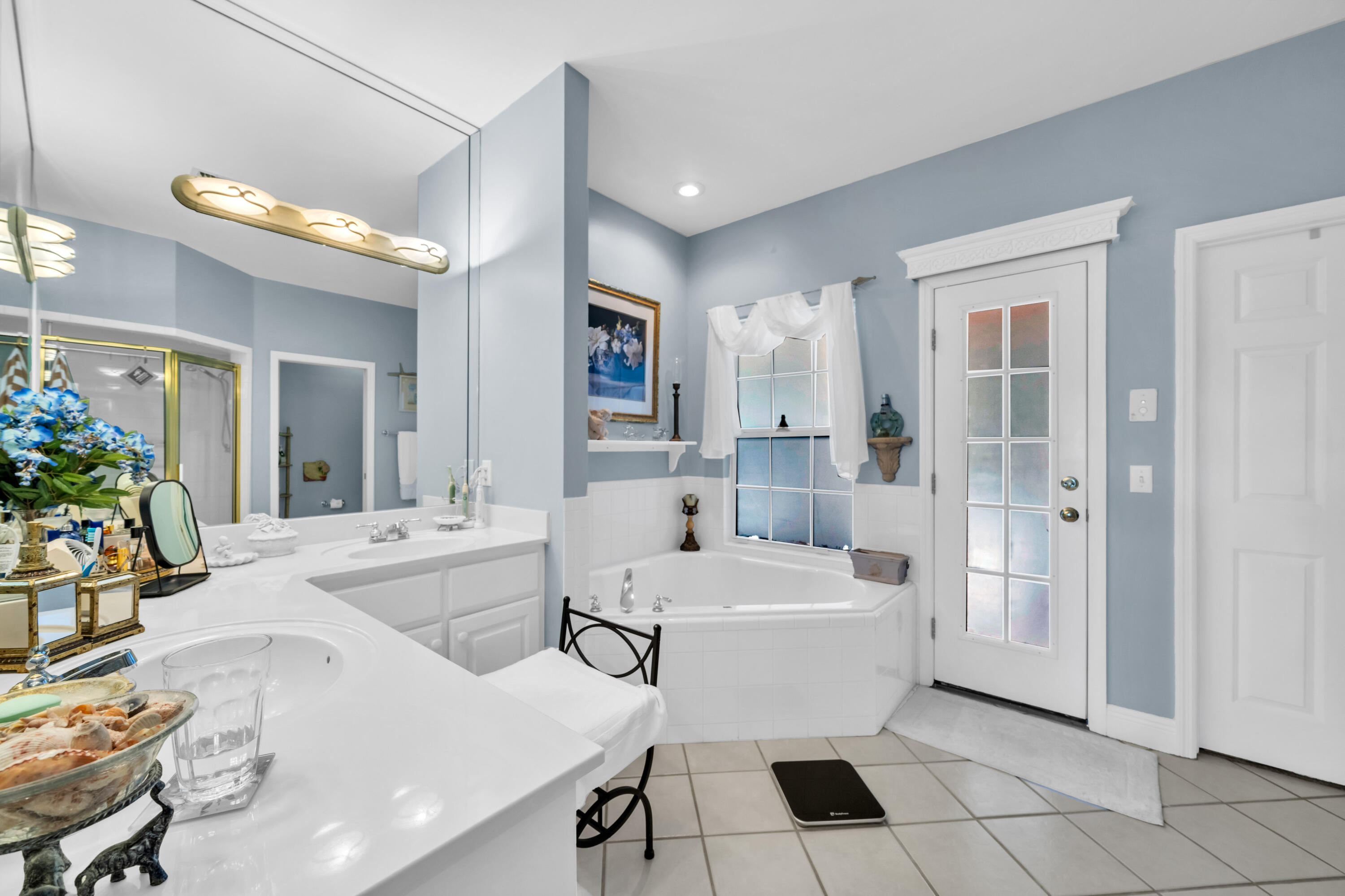 2602 Magnolia Point Circle