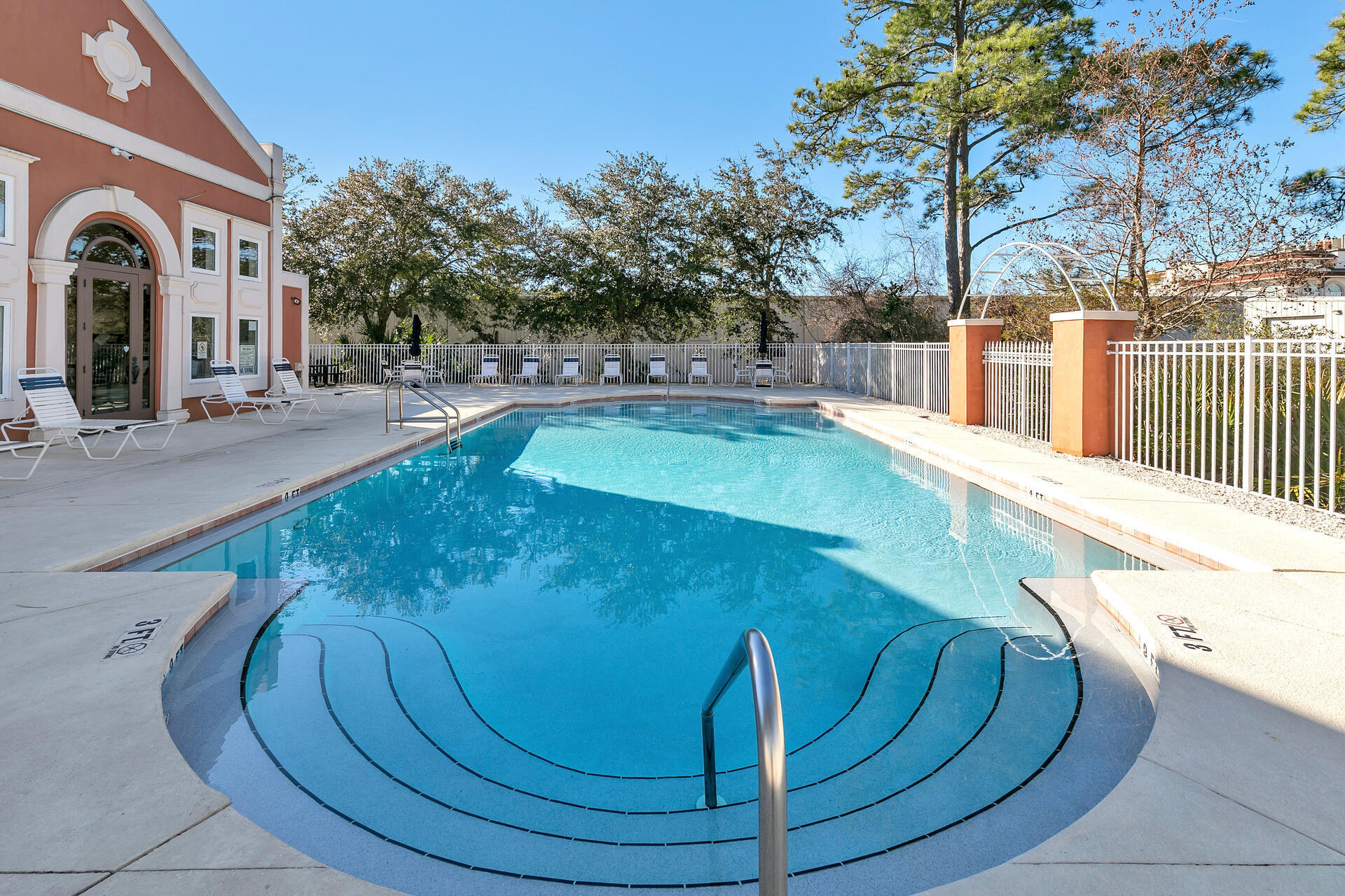 274 Lakeland Drive