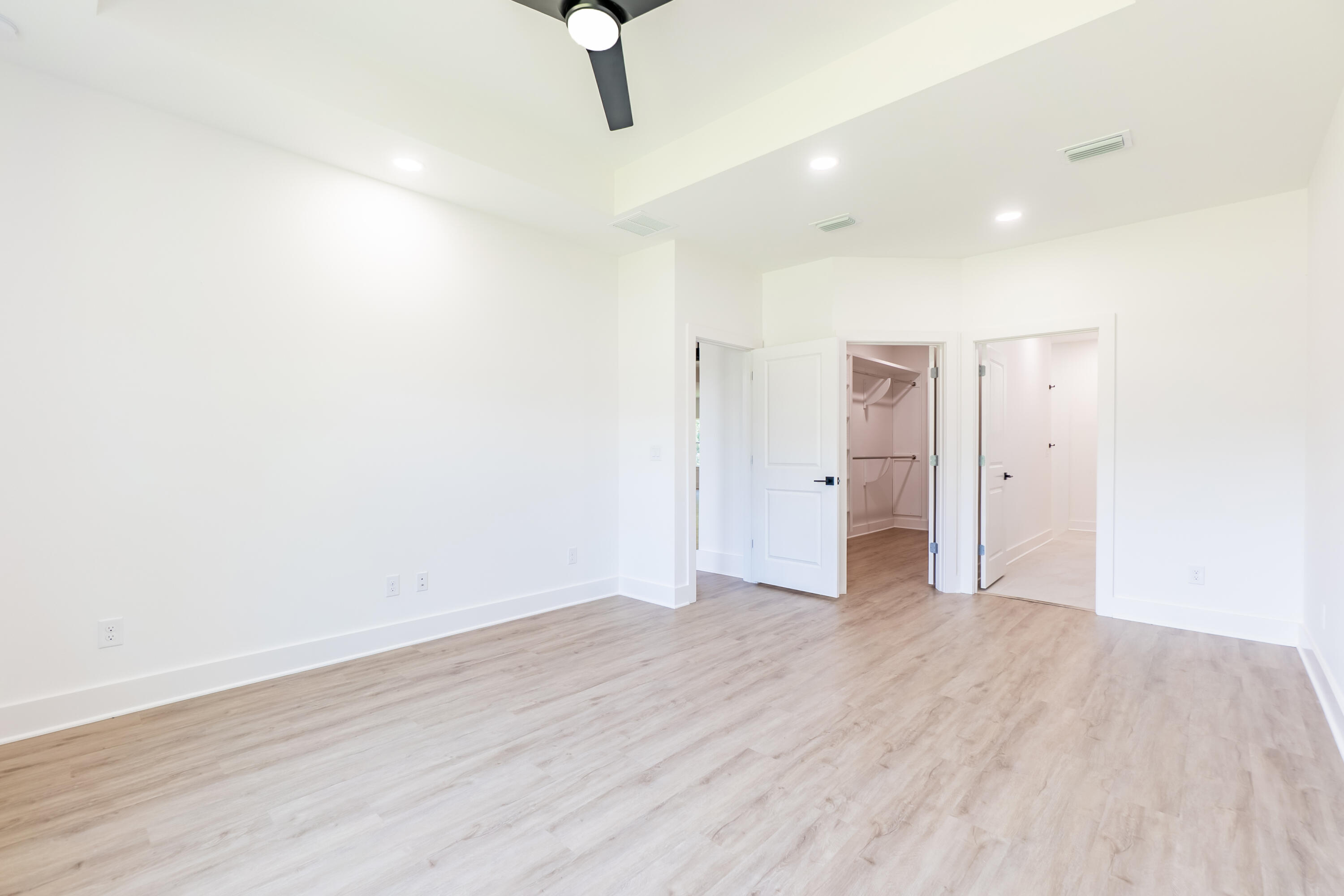 6647 Desoto Street
