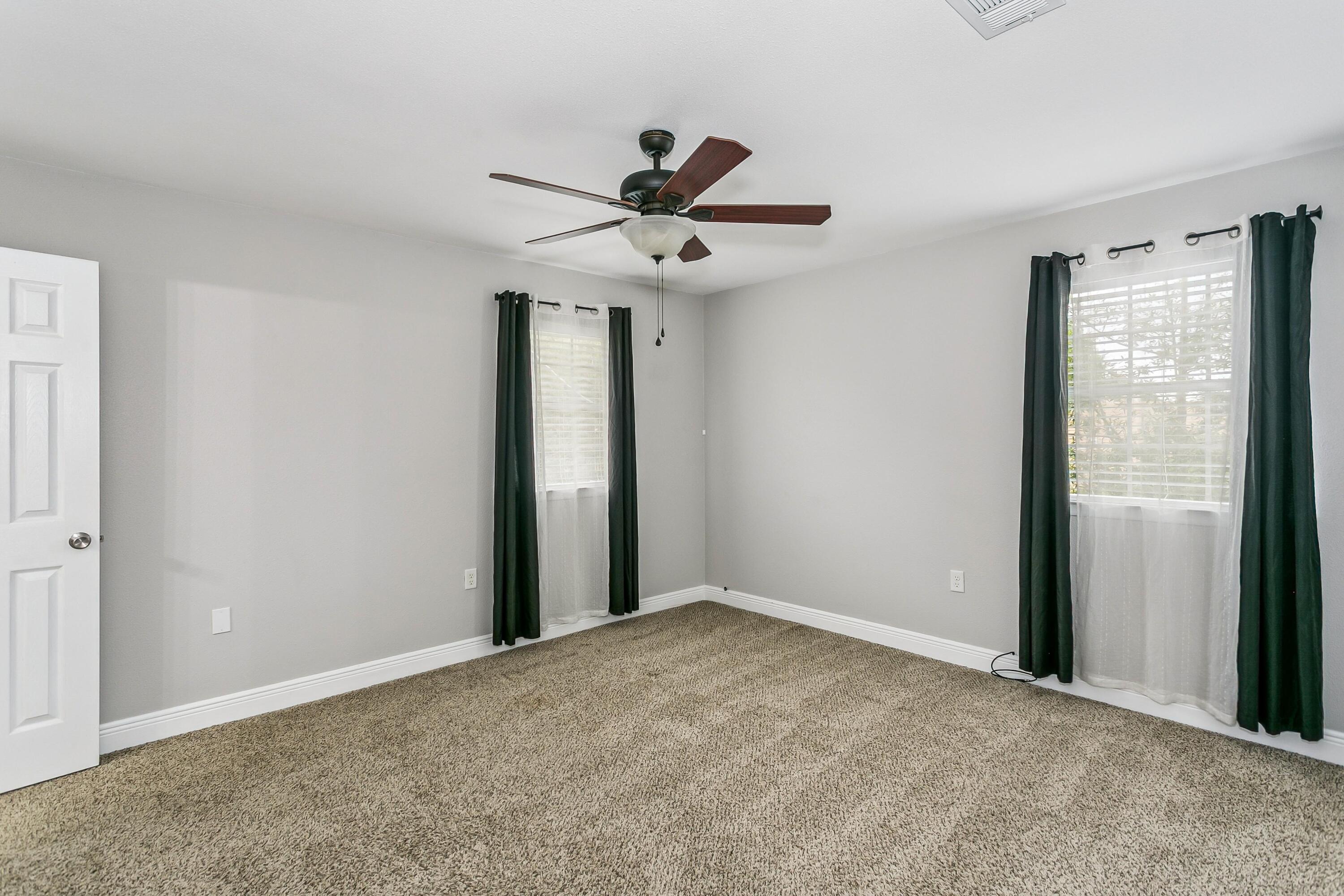 20 E Casa Loma Drive