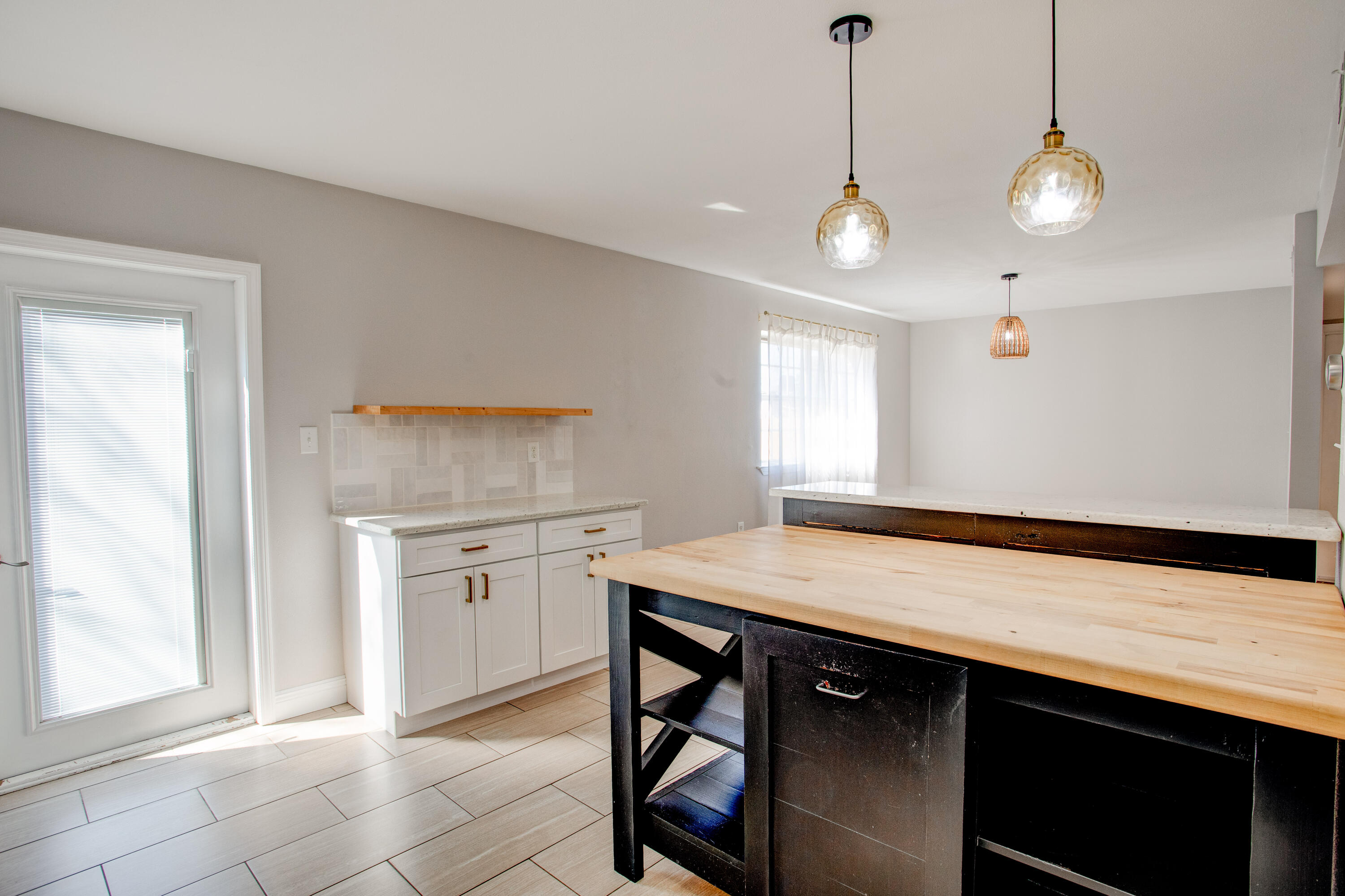 20 E Casa Loma Drive