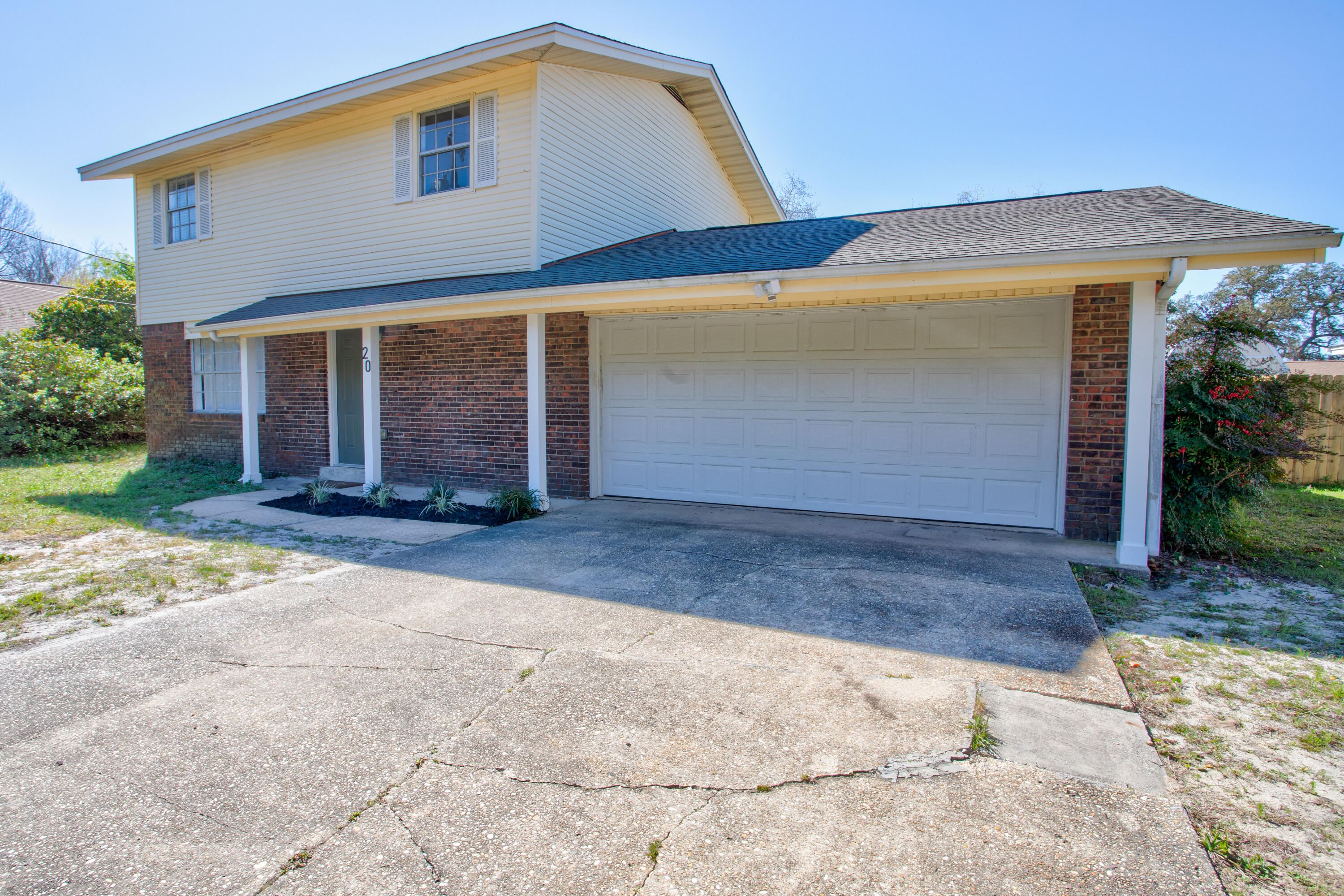 20 E Casa Loma Drive