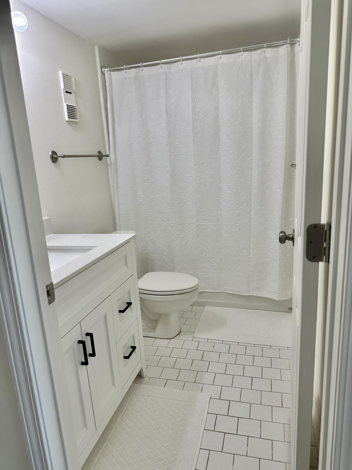 1100 E Highway 98 A102