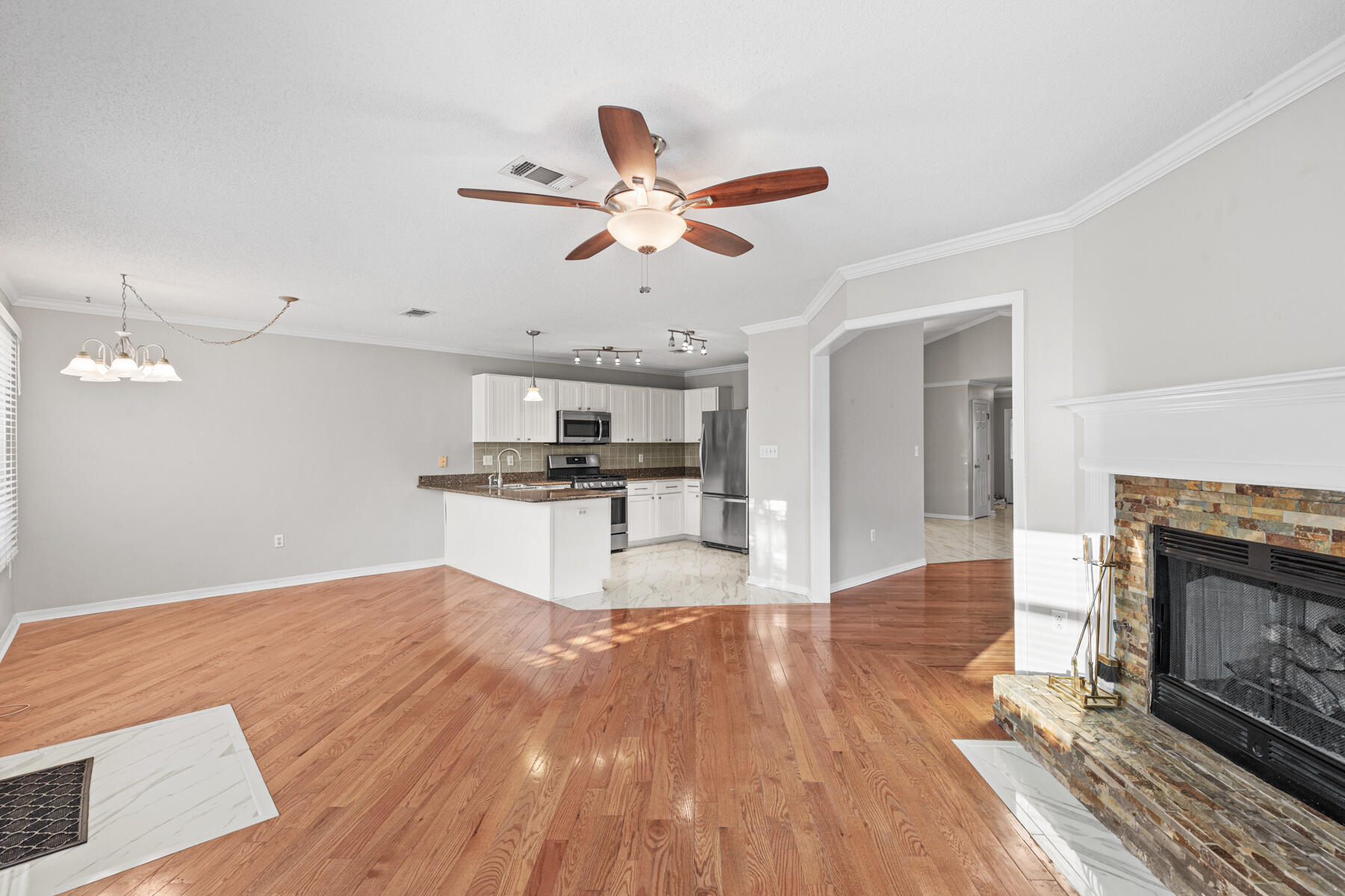 4666 Sunsail Circle