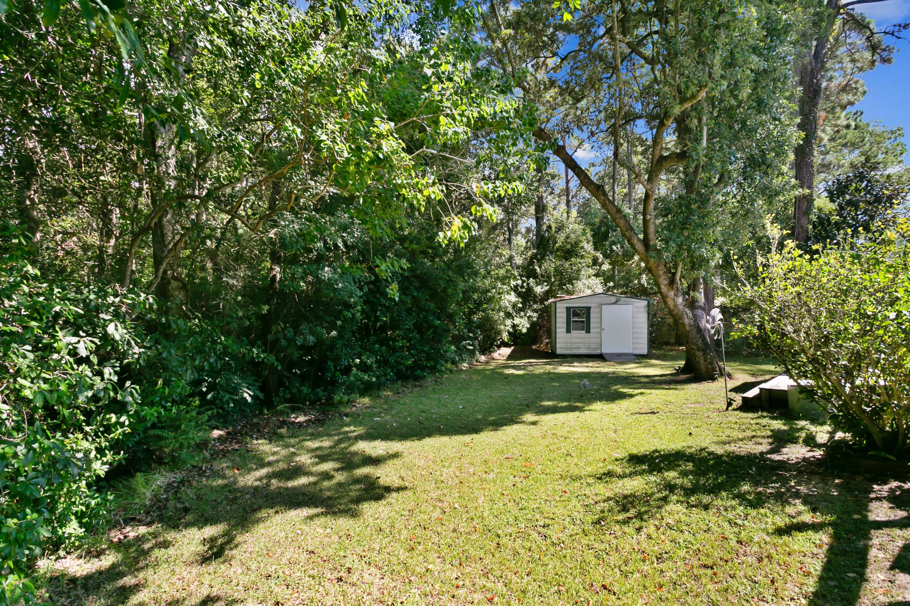357 NW Jonquil Avenue