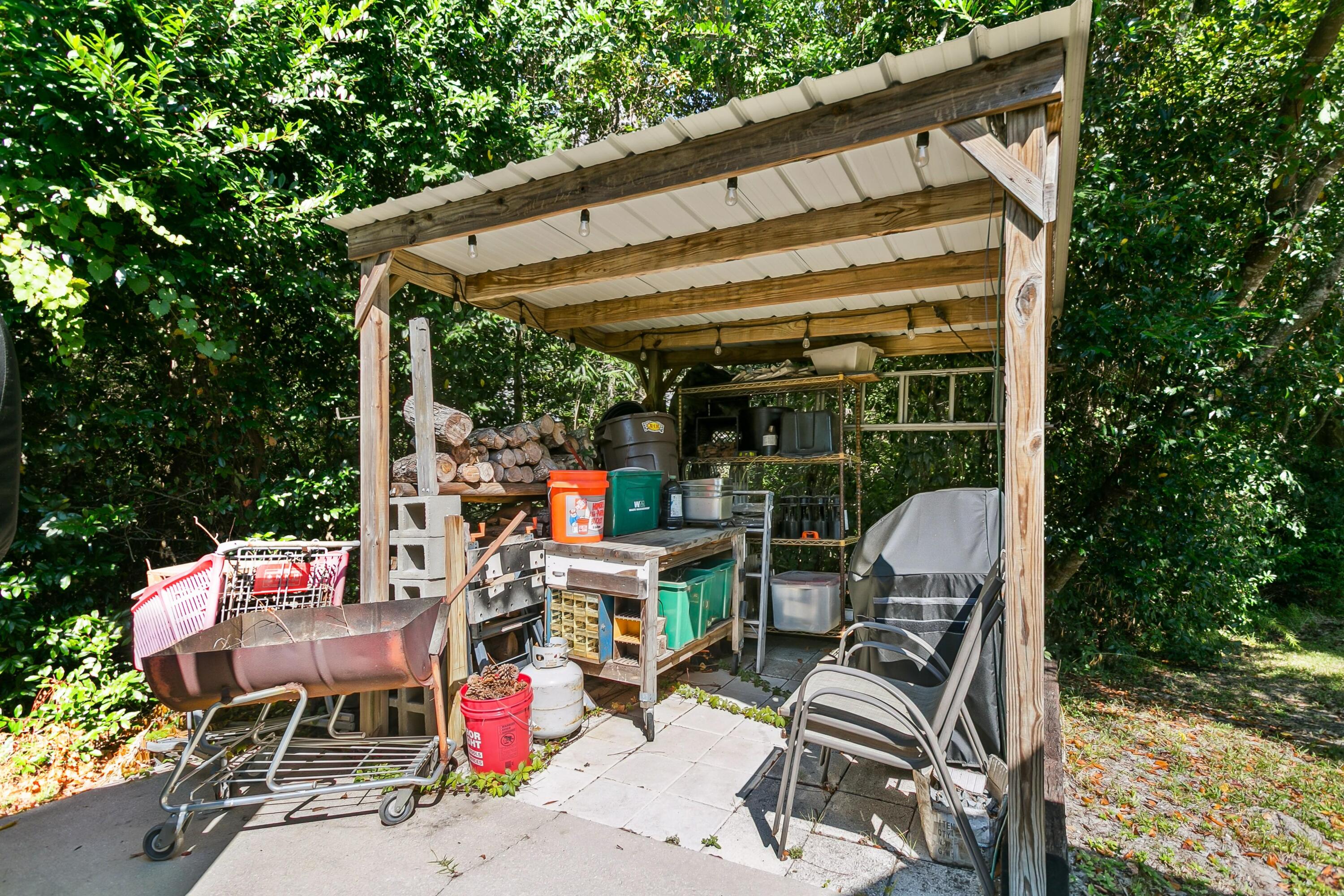 357 NW Jonquil Avenue