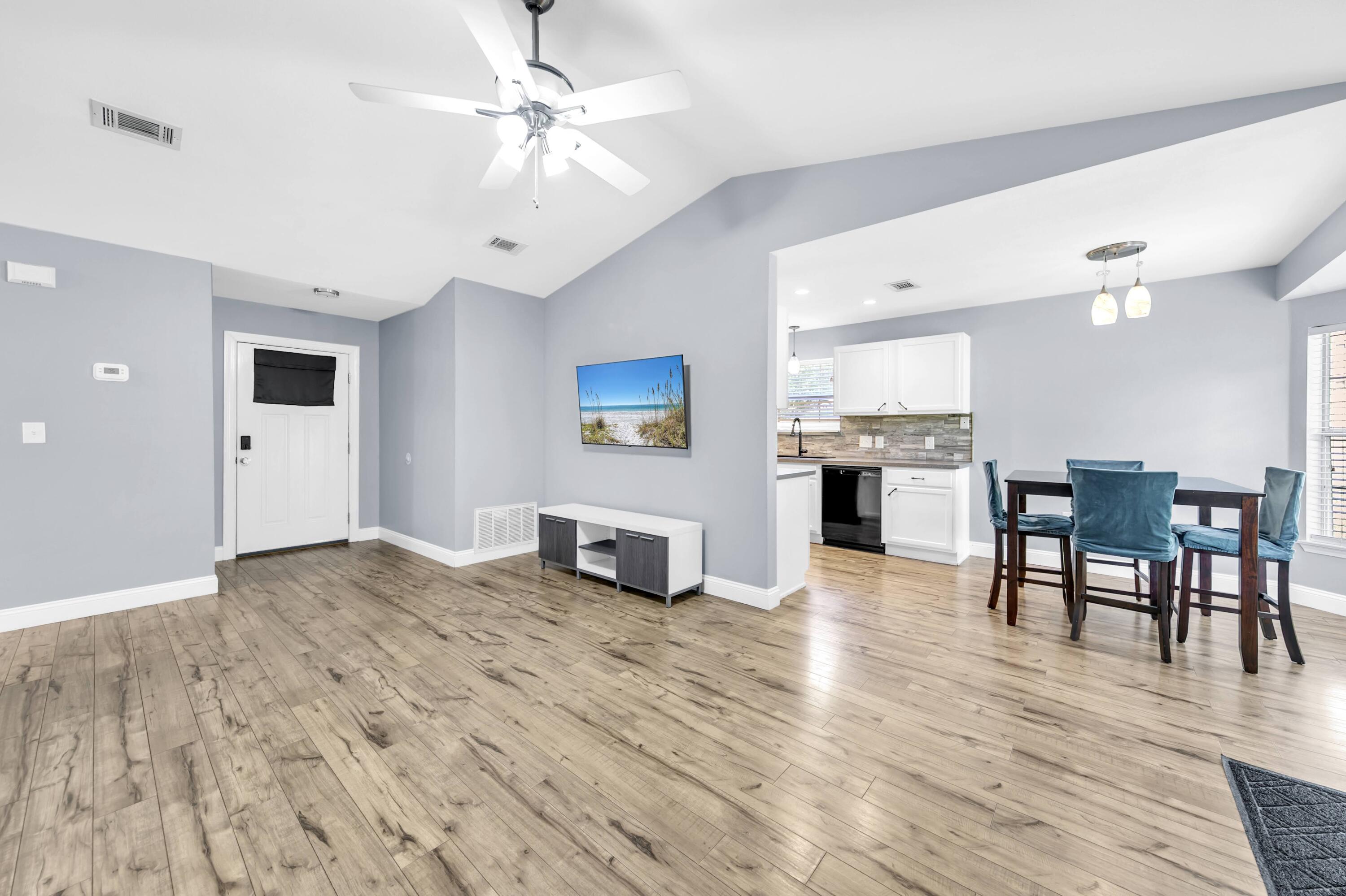 4877 Kensington Lane