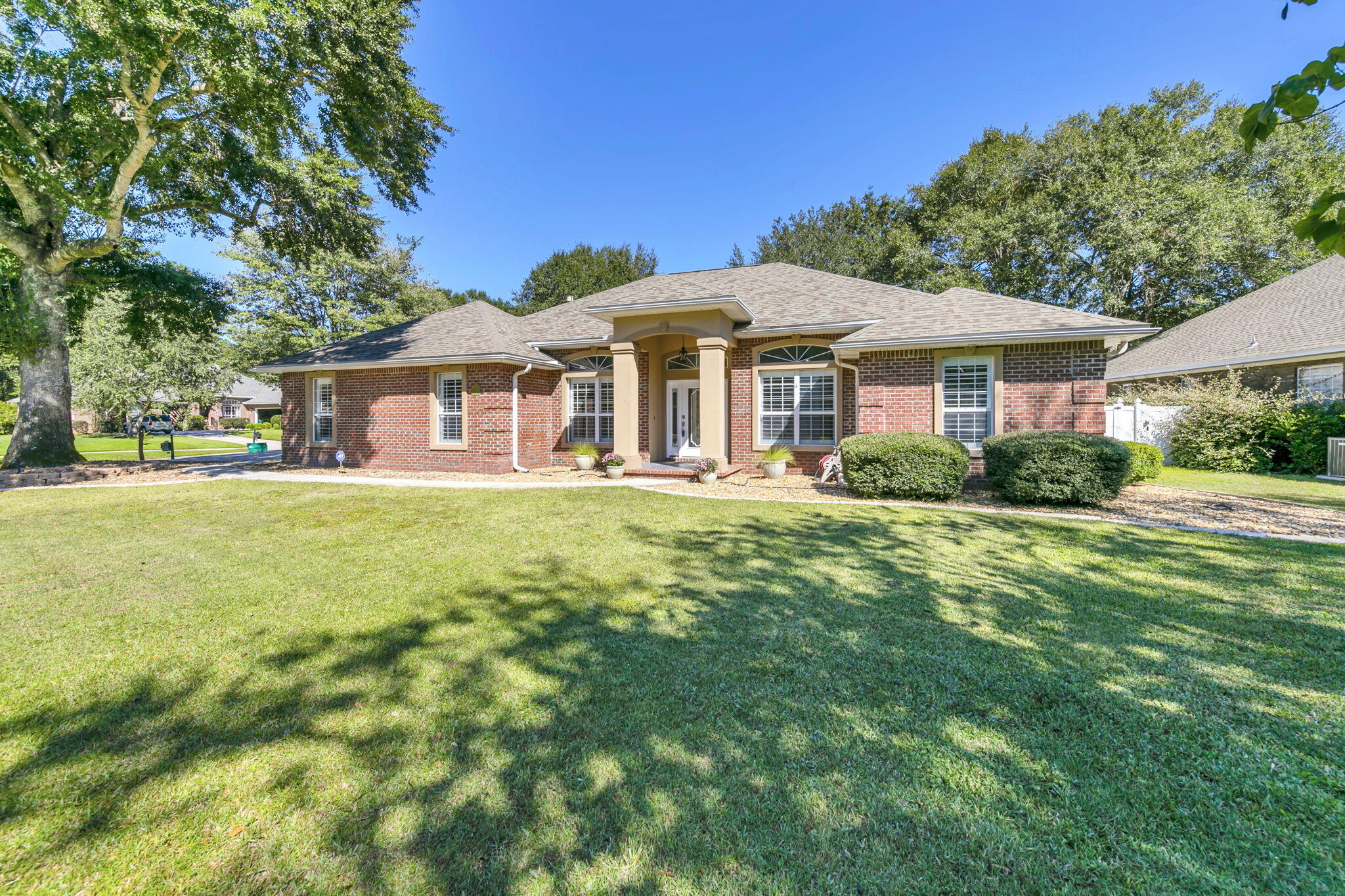 2623 Brodie Lane