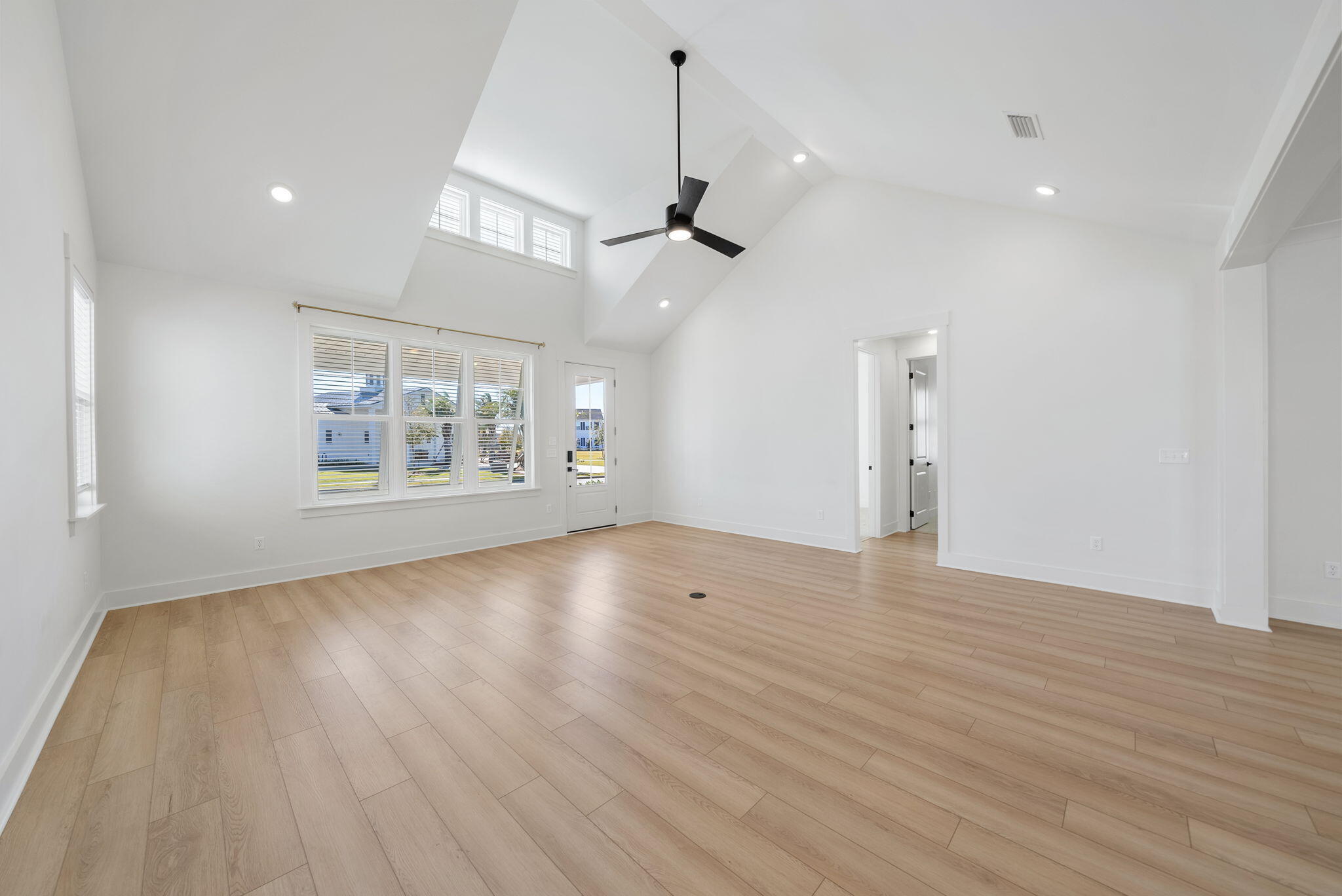 1917 Rushes Avenue