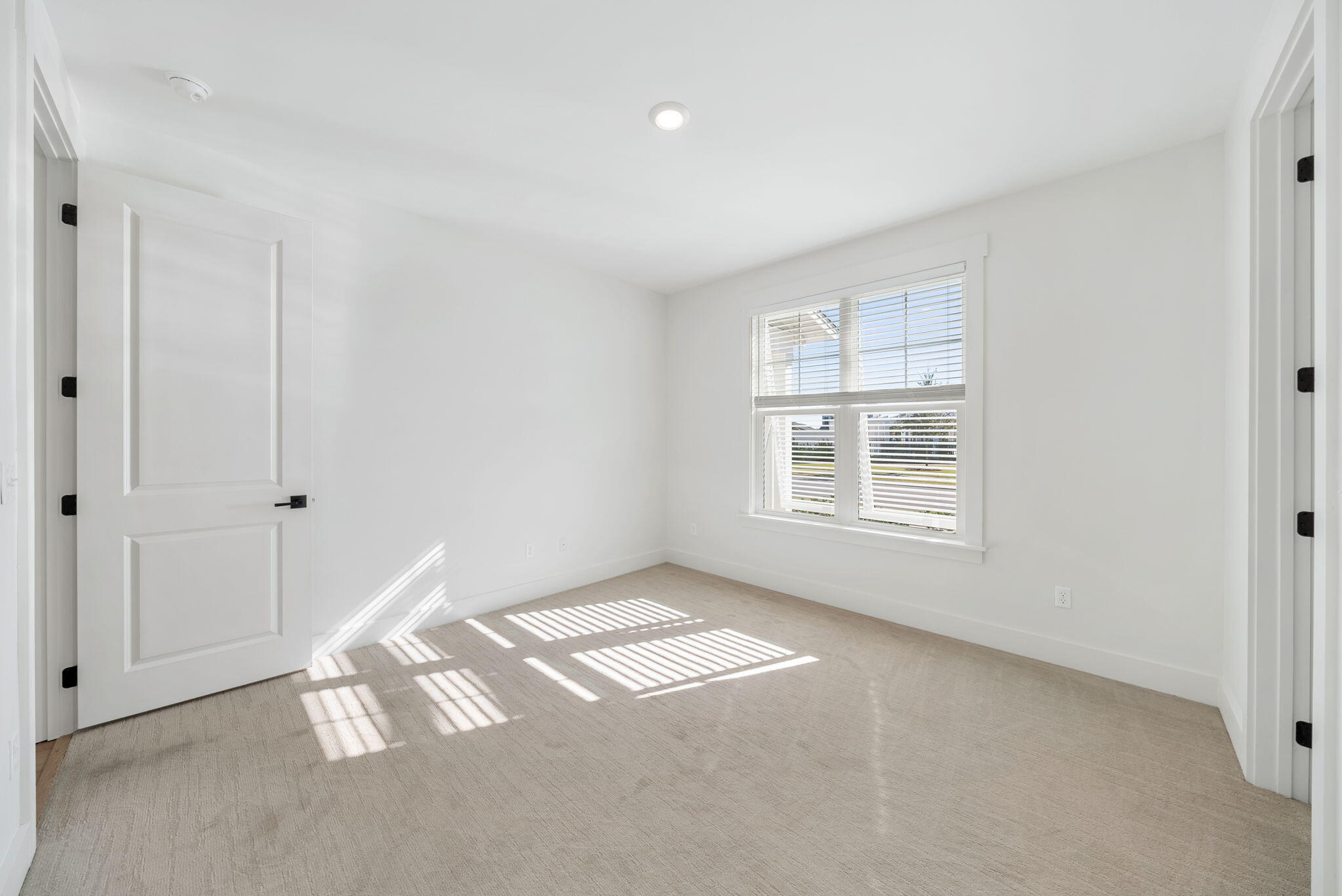 1917 Rushes Avenue