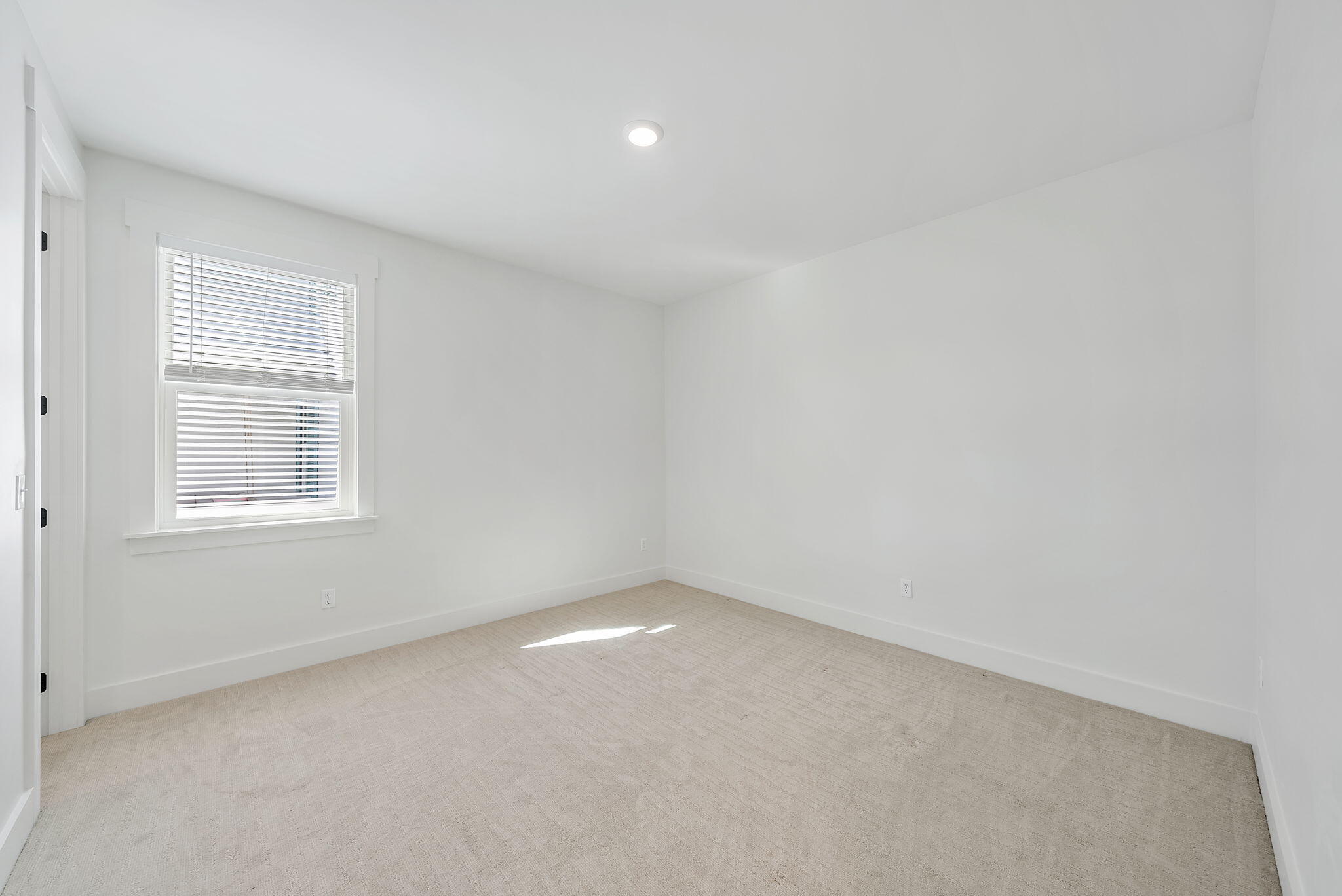 1917 Rushes Avenue