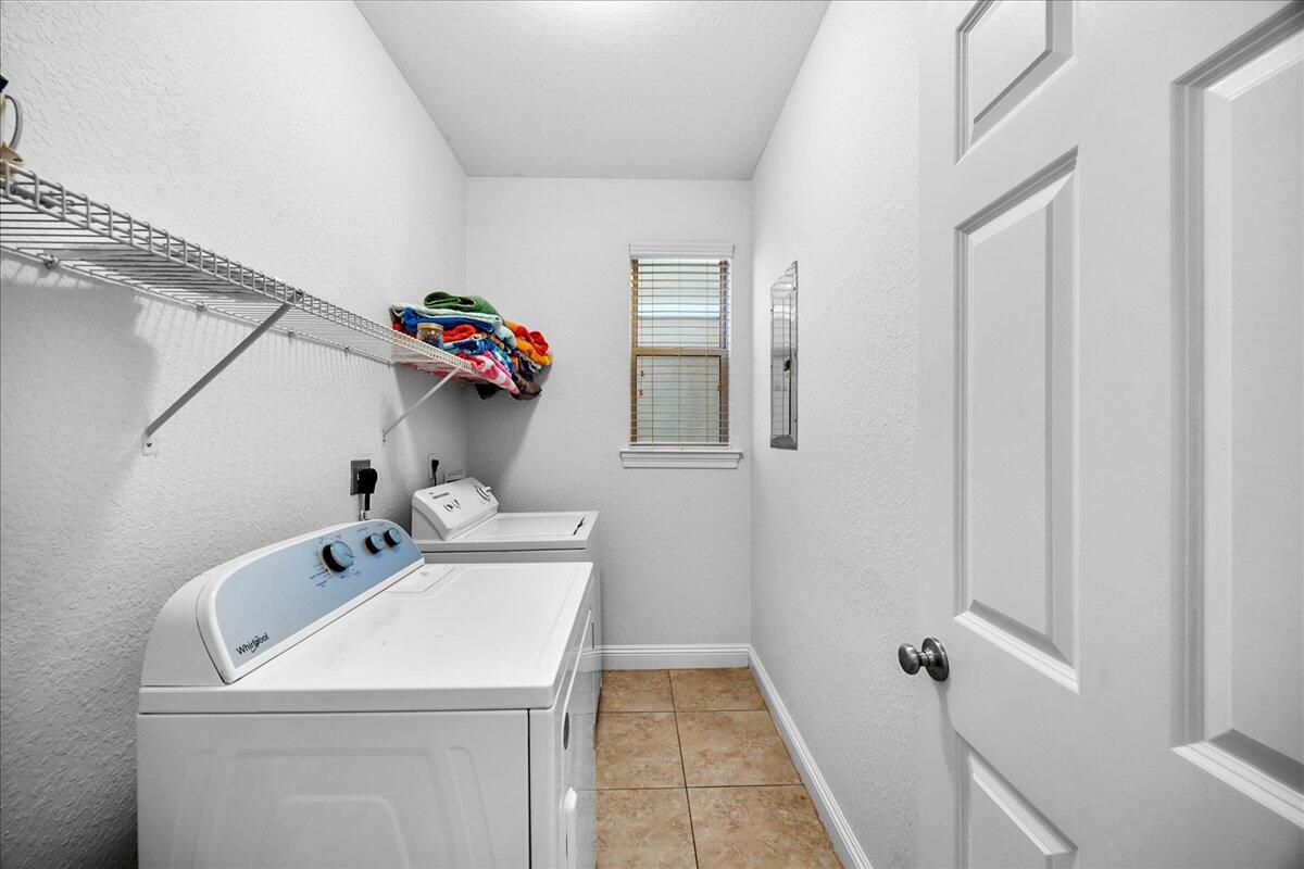 228 Kono Way