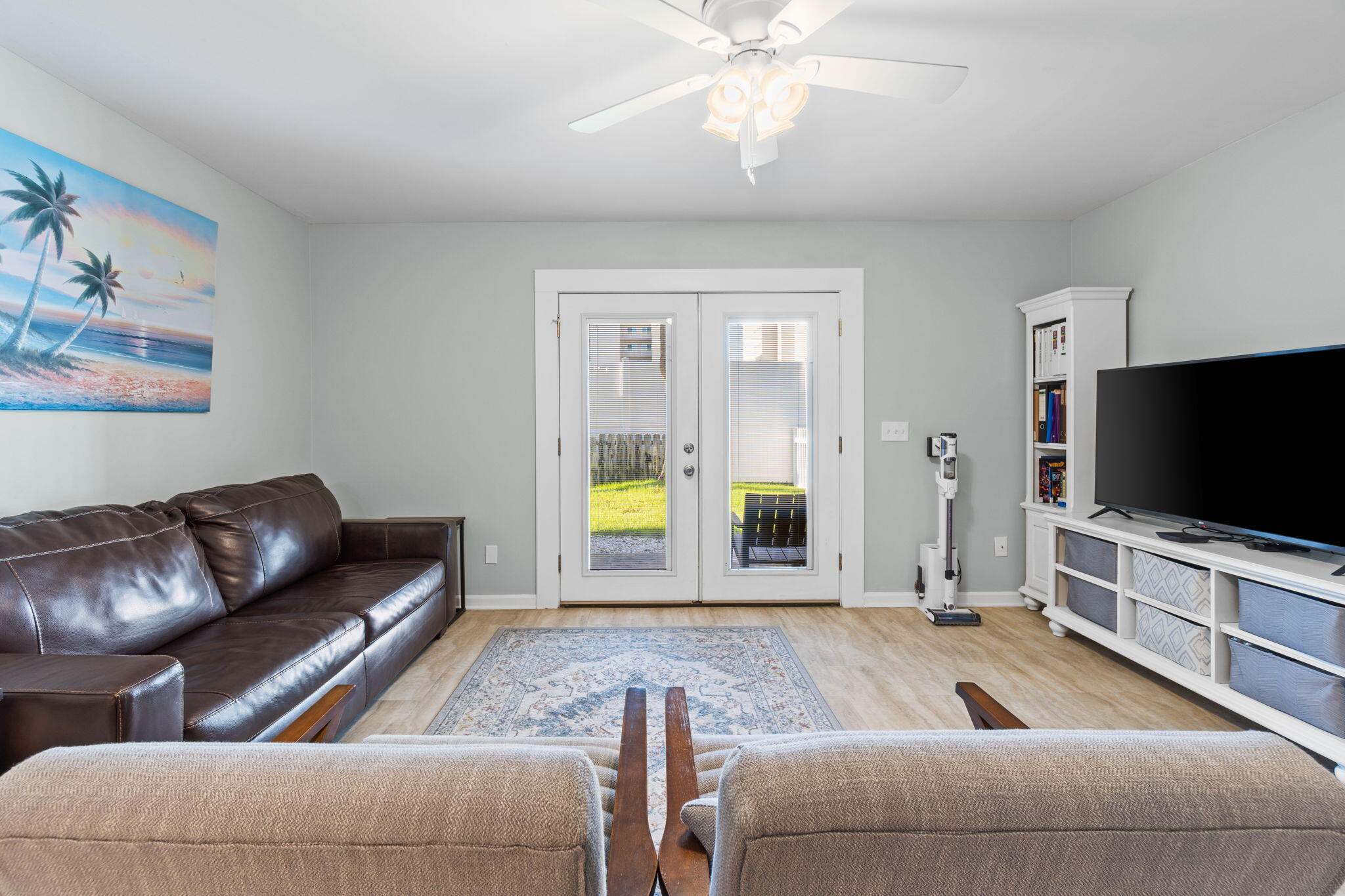 6215 Thomas Drive UNIT 101