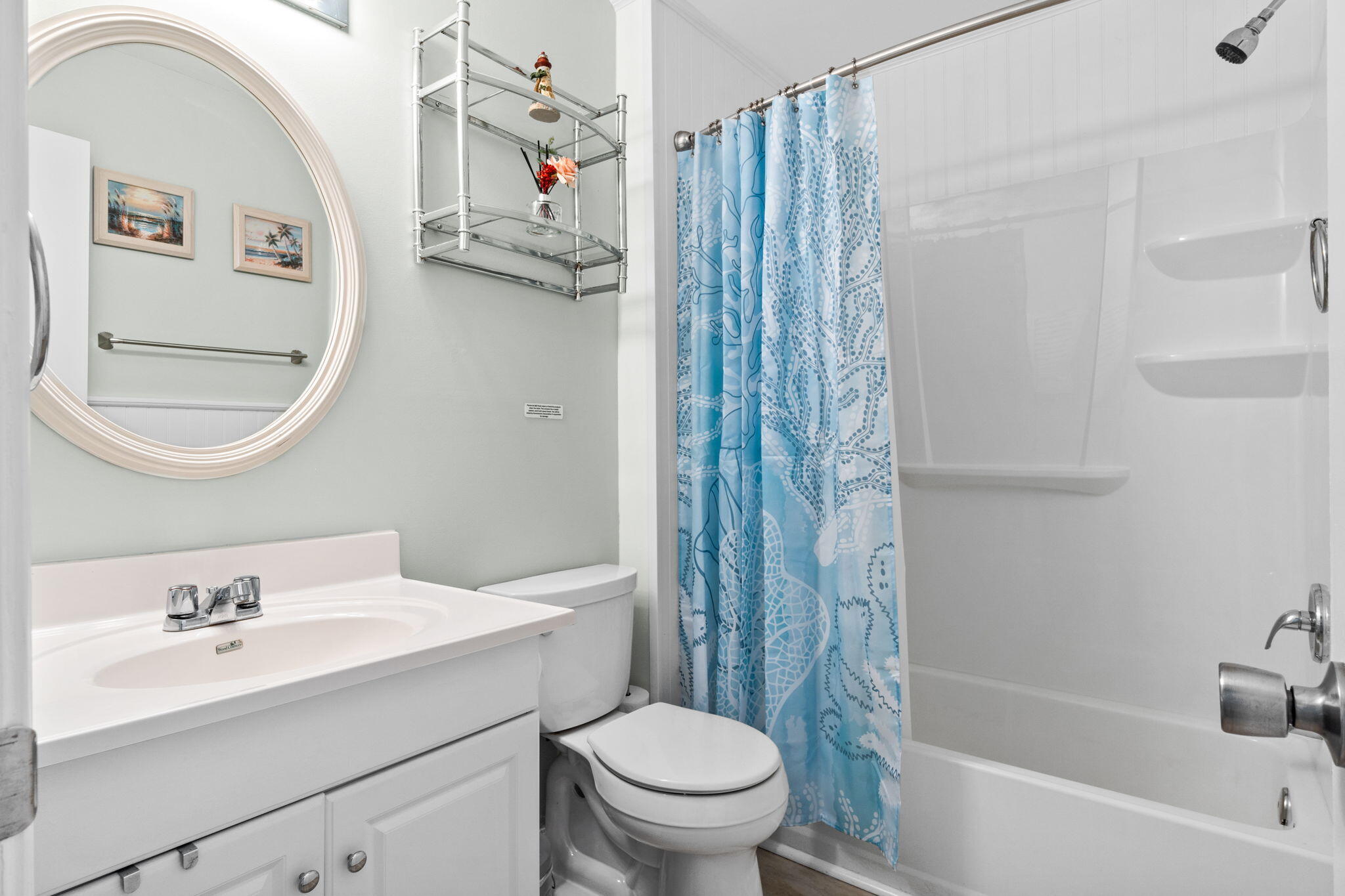 6215 Thomas Drive UNIT 101
