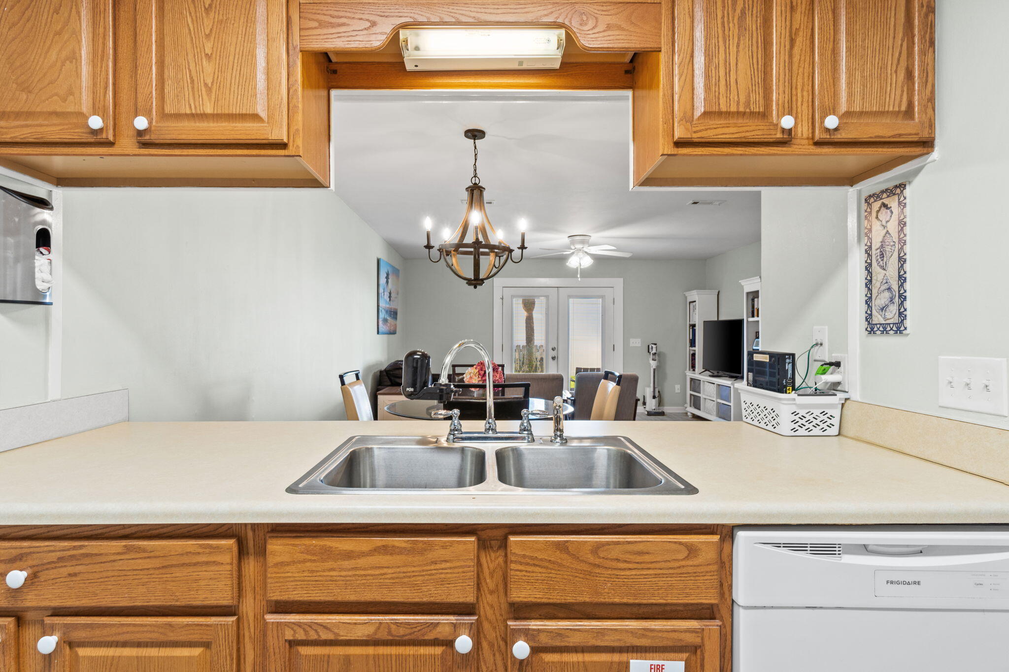 6215 Thomas Drive UNIT 101