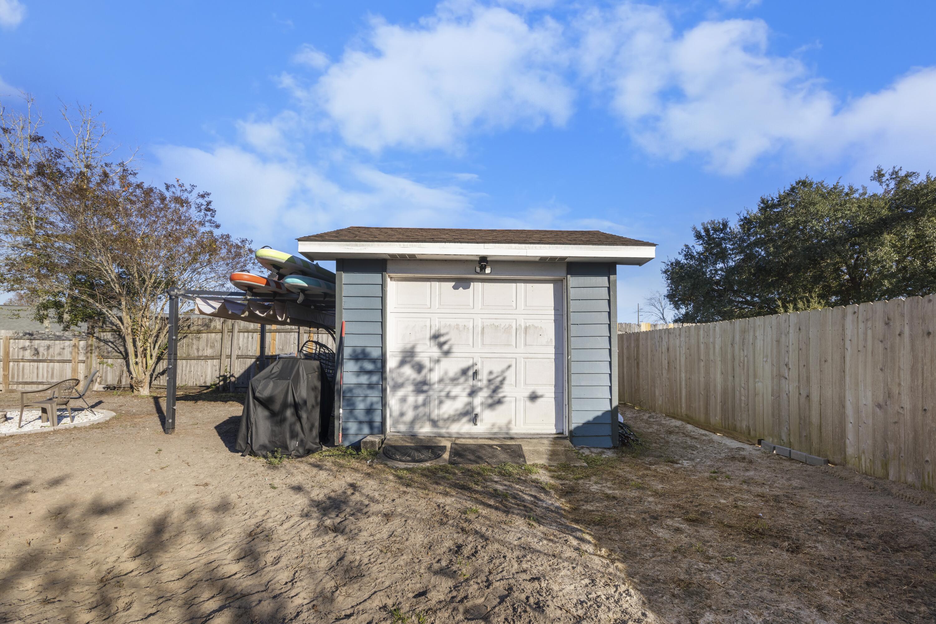 2 S Lake Avenue