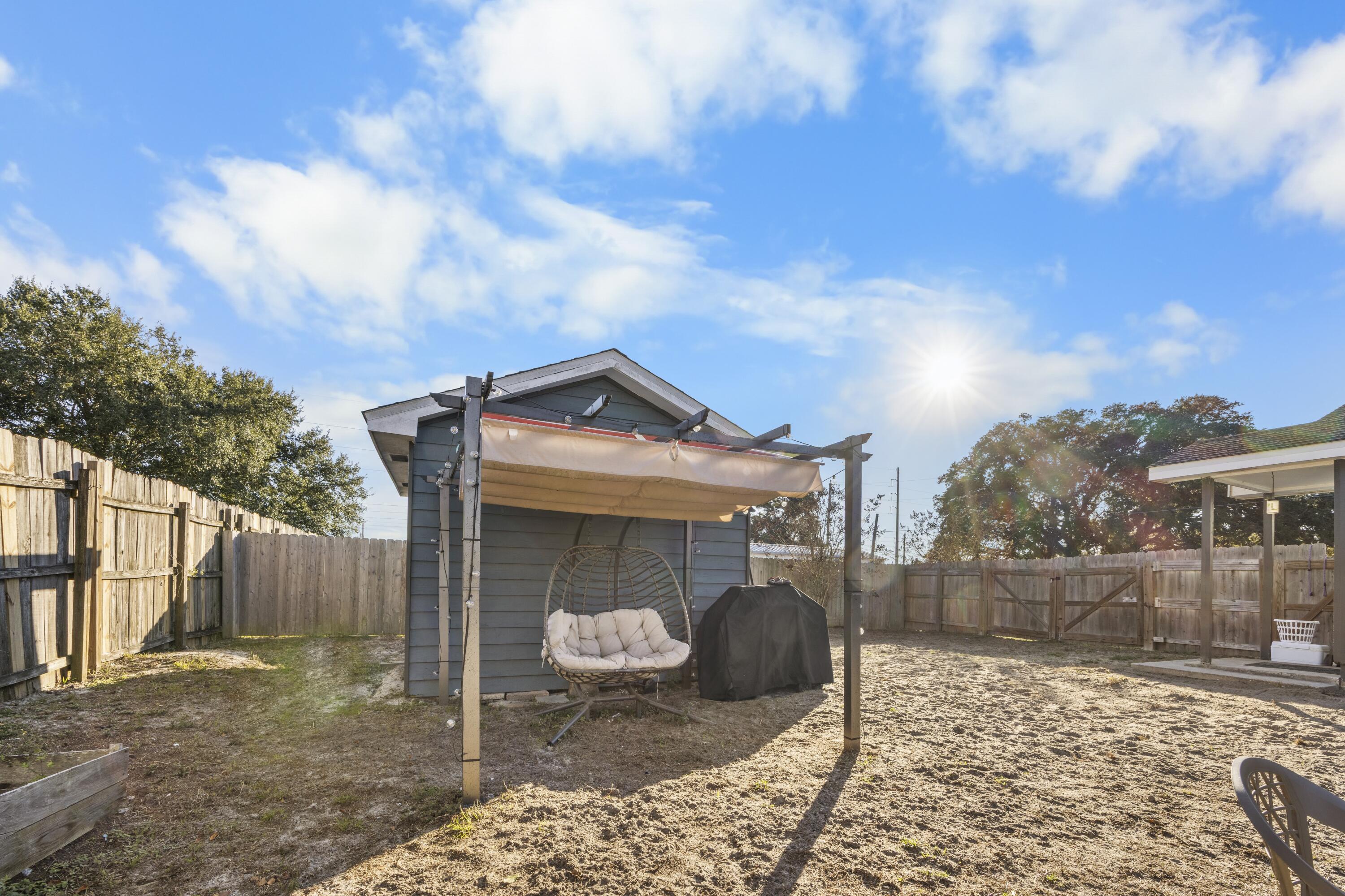 2 S Lake Avenue