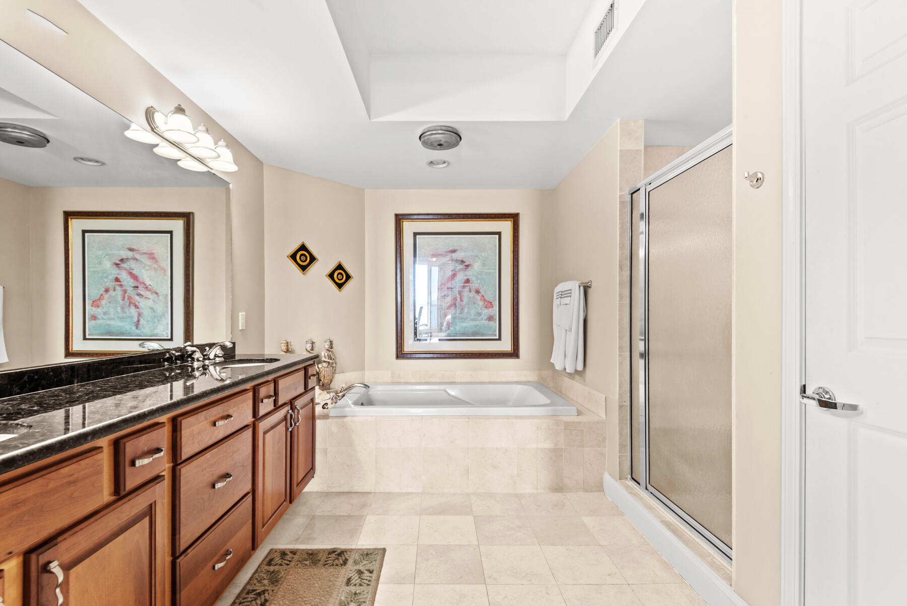 15400 Emerald Coast Parkway 807