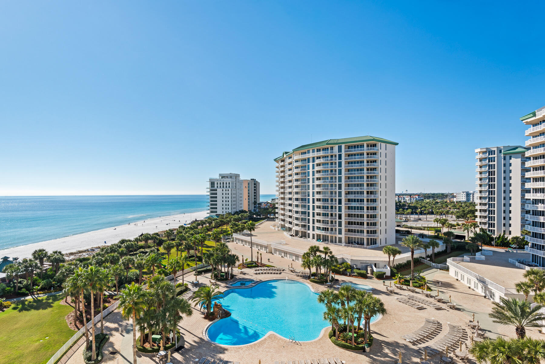 15400 Emerald Coast Parkway 807