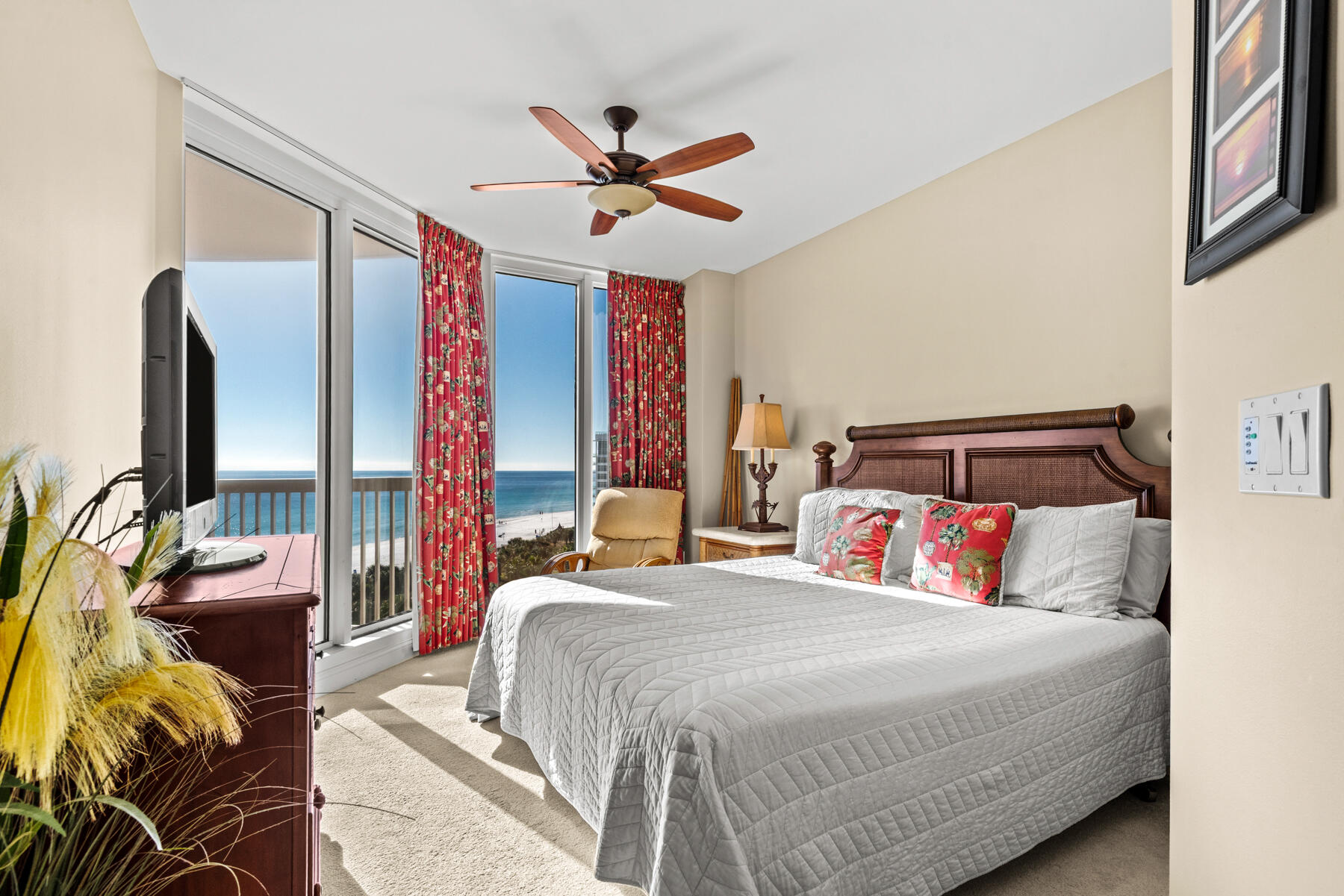 15400 Emerald Coast Parkway 807