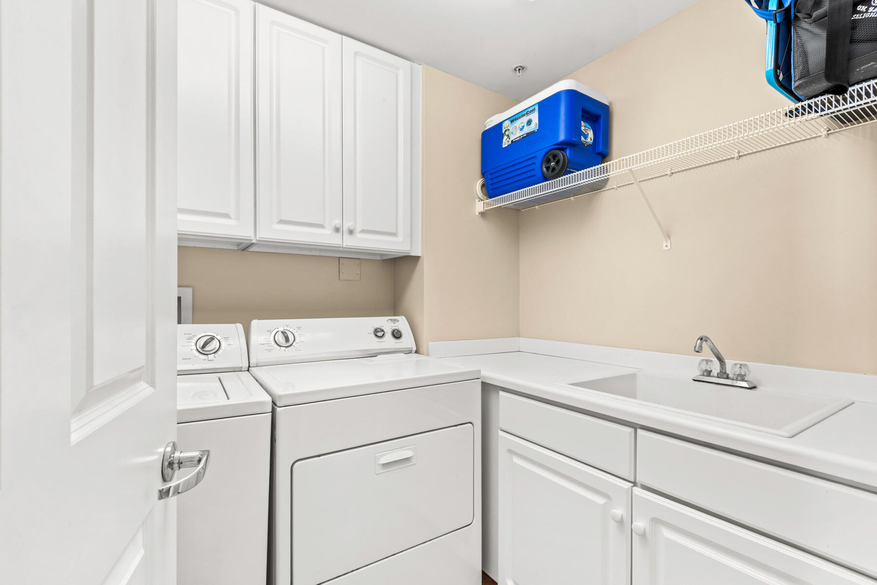 15400 Emerald Coast Parkway 807