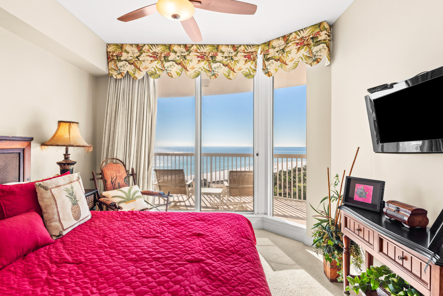15400 Emerald Coast Parkway 807