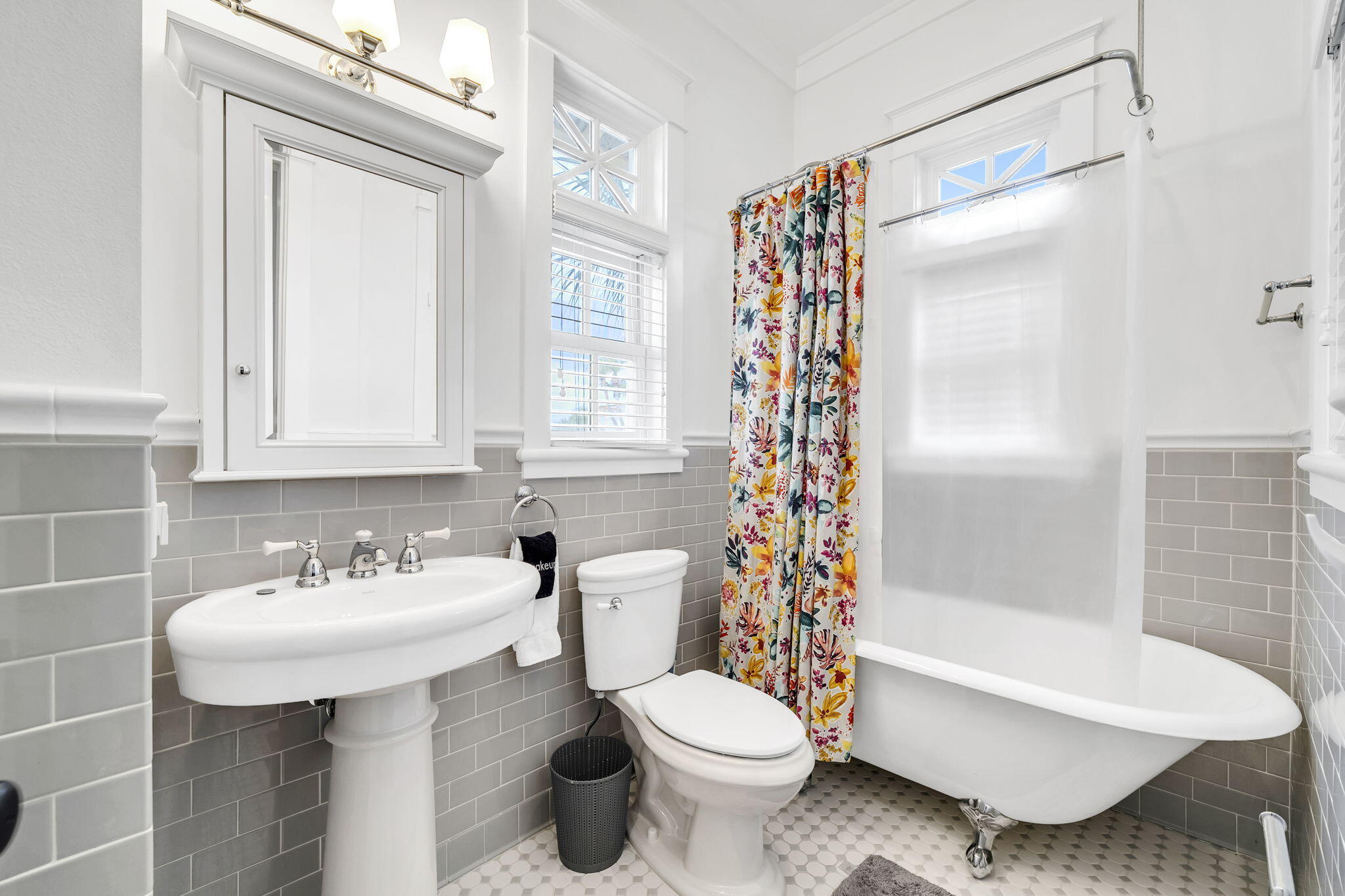3586 Waverly Circle