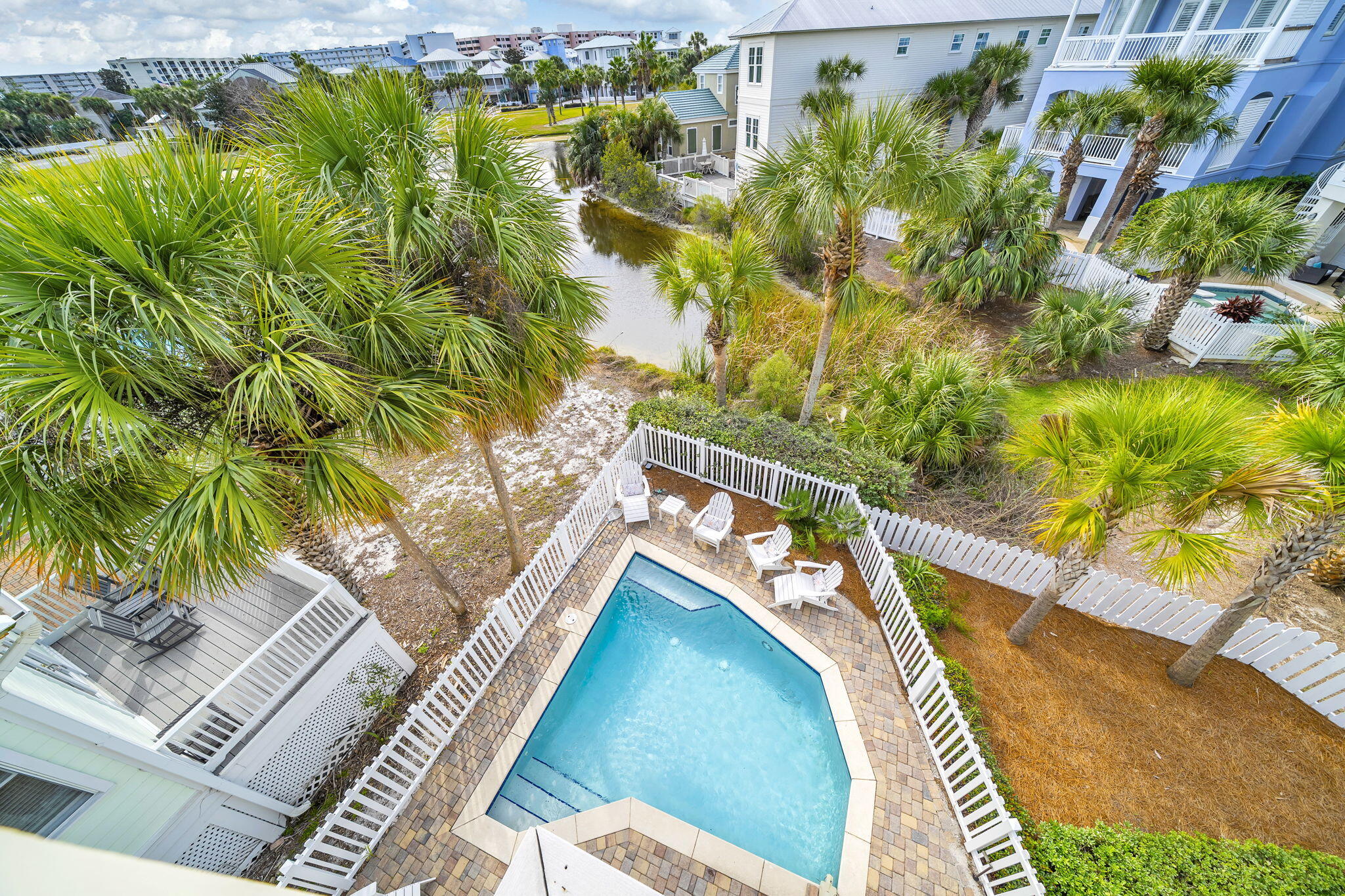 3586 Waverly Circle