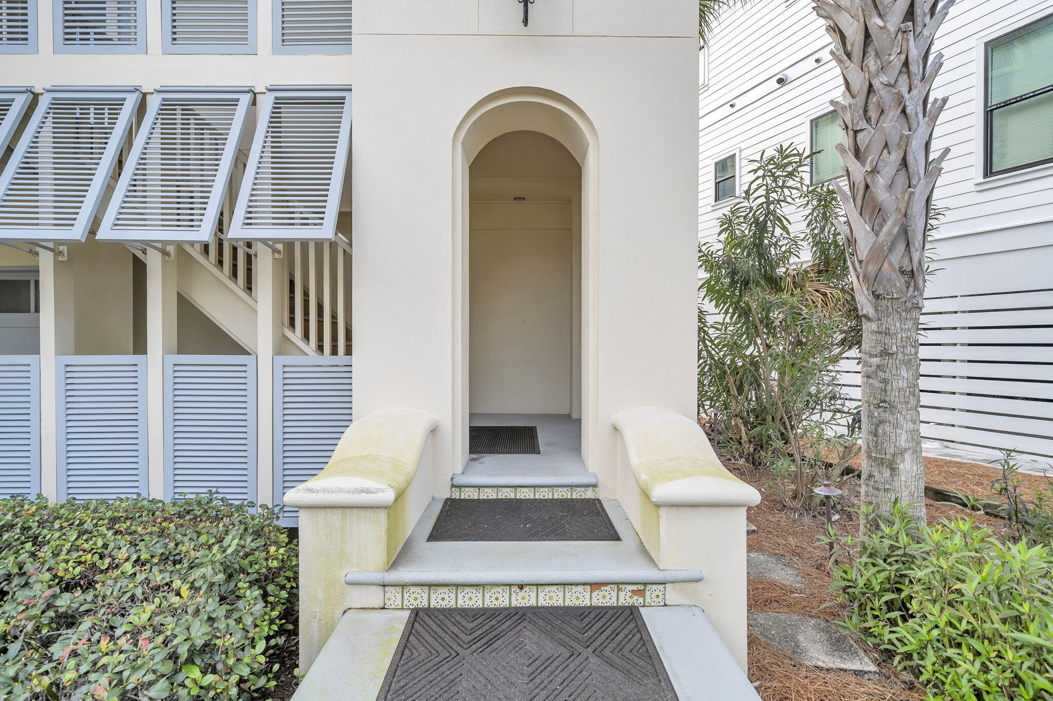 3586 Waverly Circle