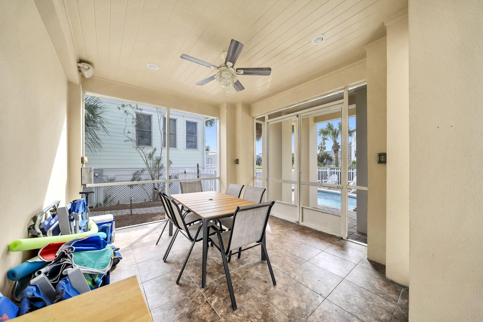 3586 Waverly Circle