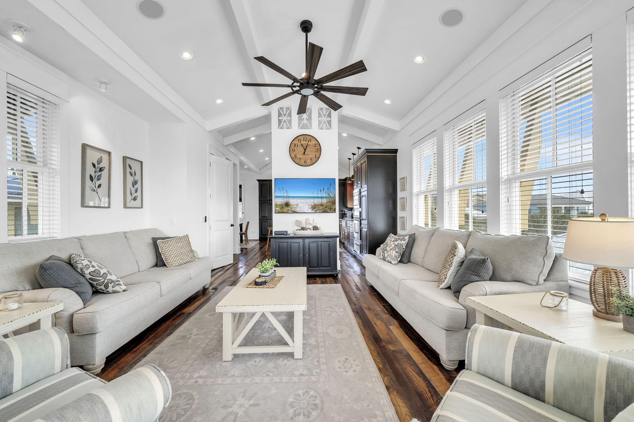 3586 Waverly Circle