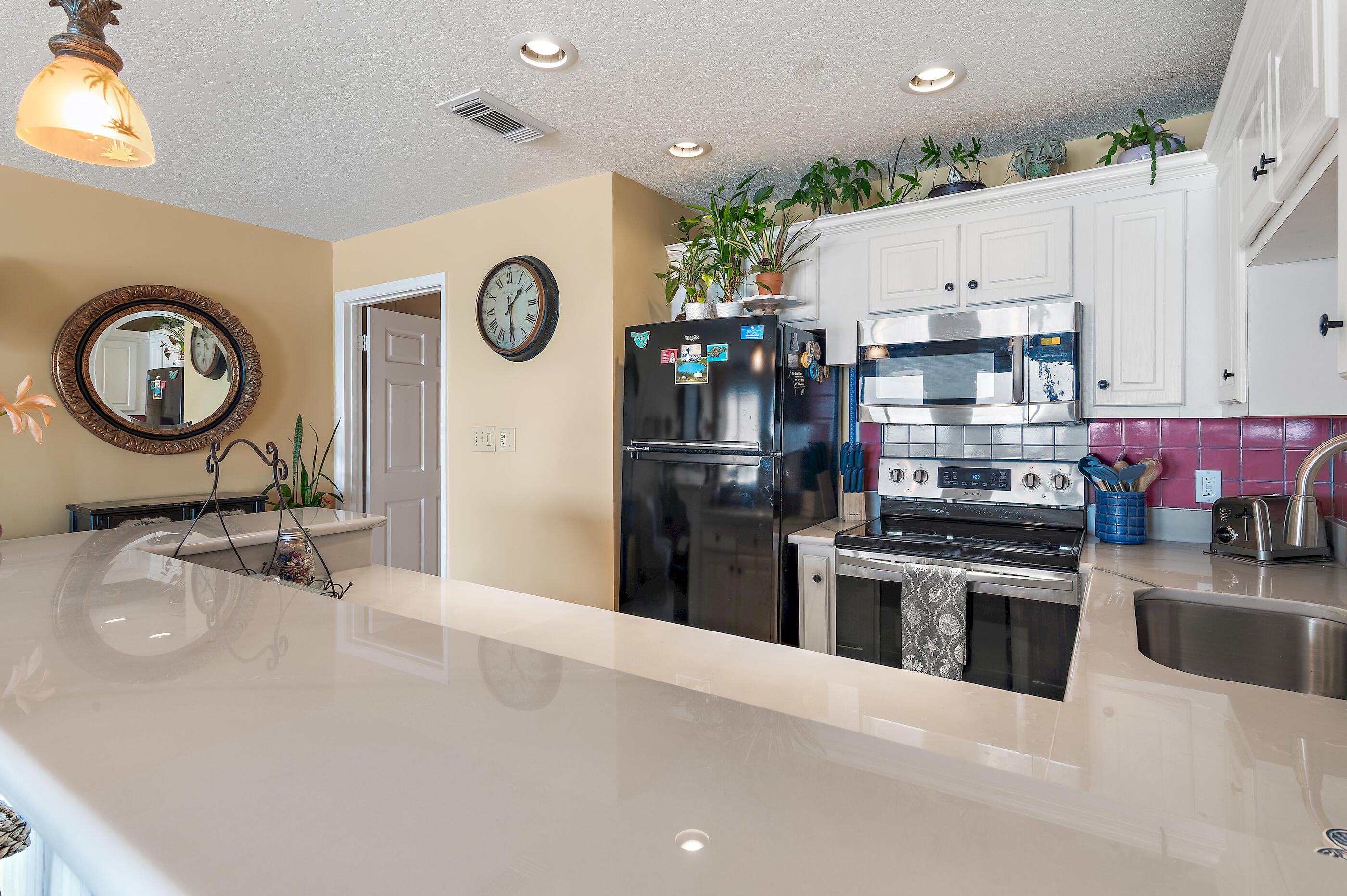 2708 E Hwy 98 31