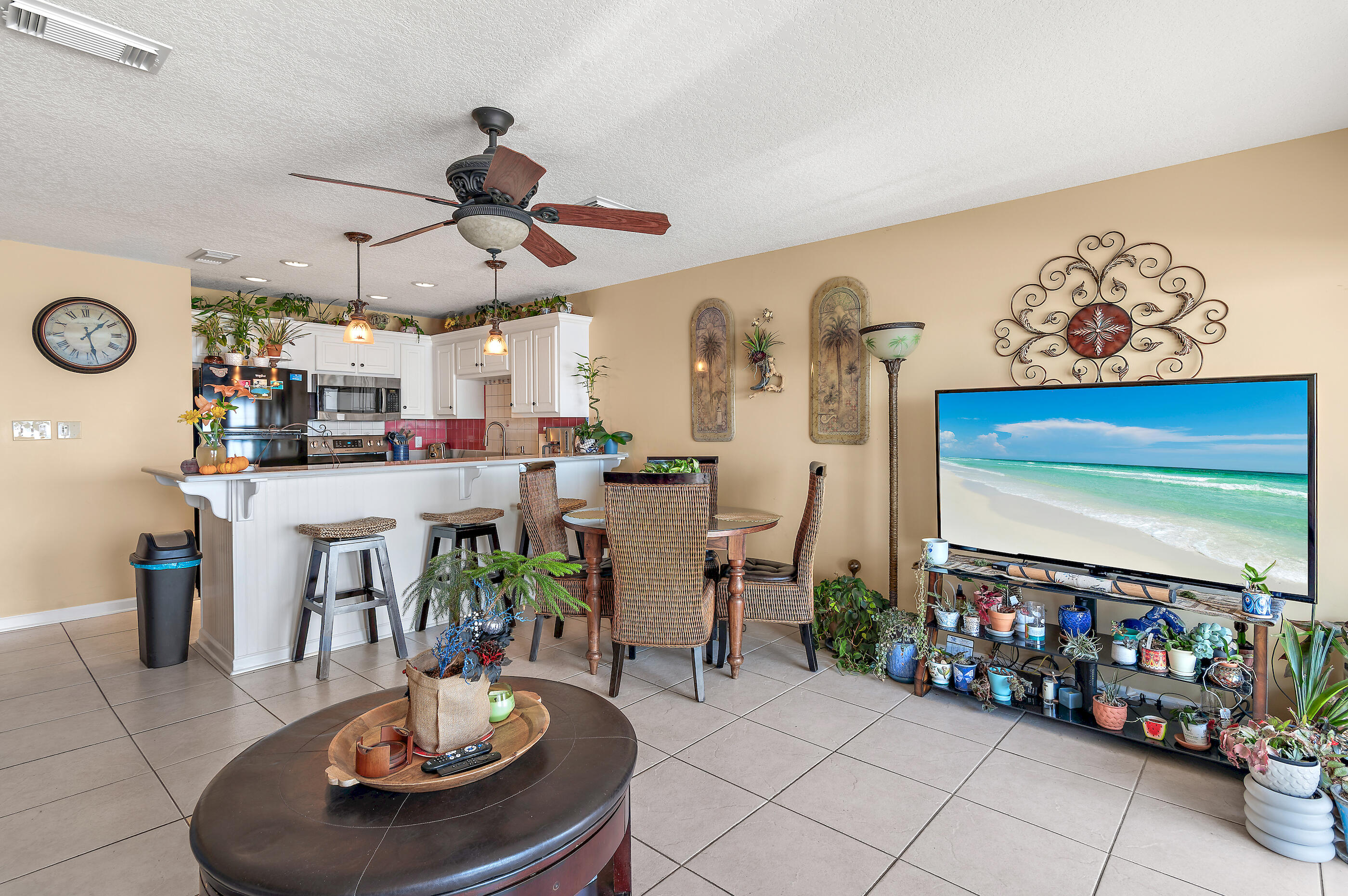 2708 E Hwy 98 31