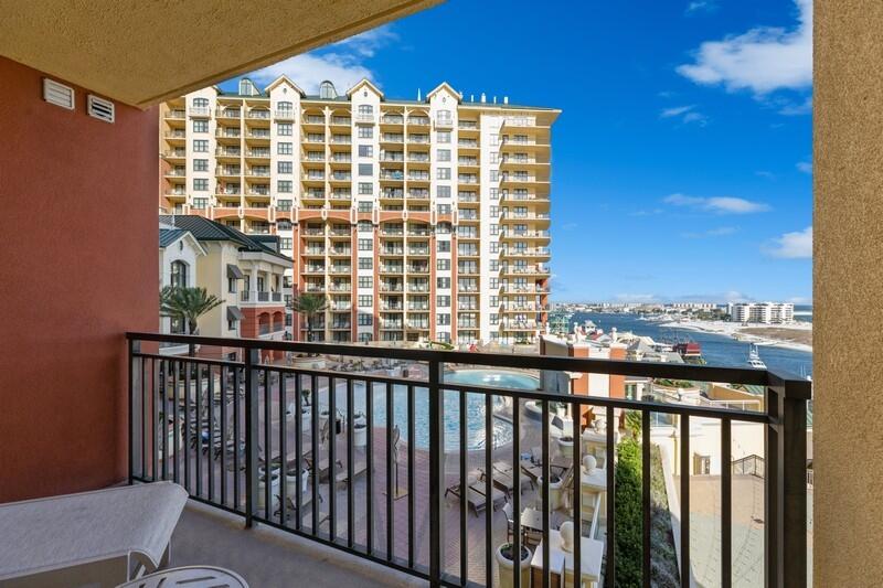 10 Harbor Boulevard W324