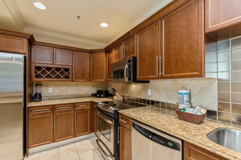 10 Harbor Boulevard W324