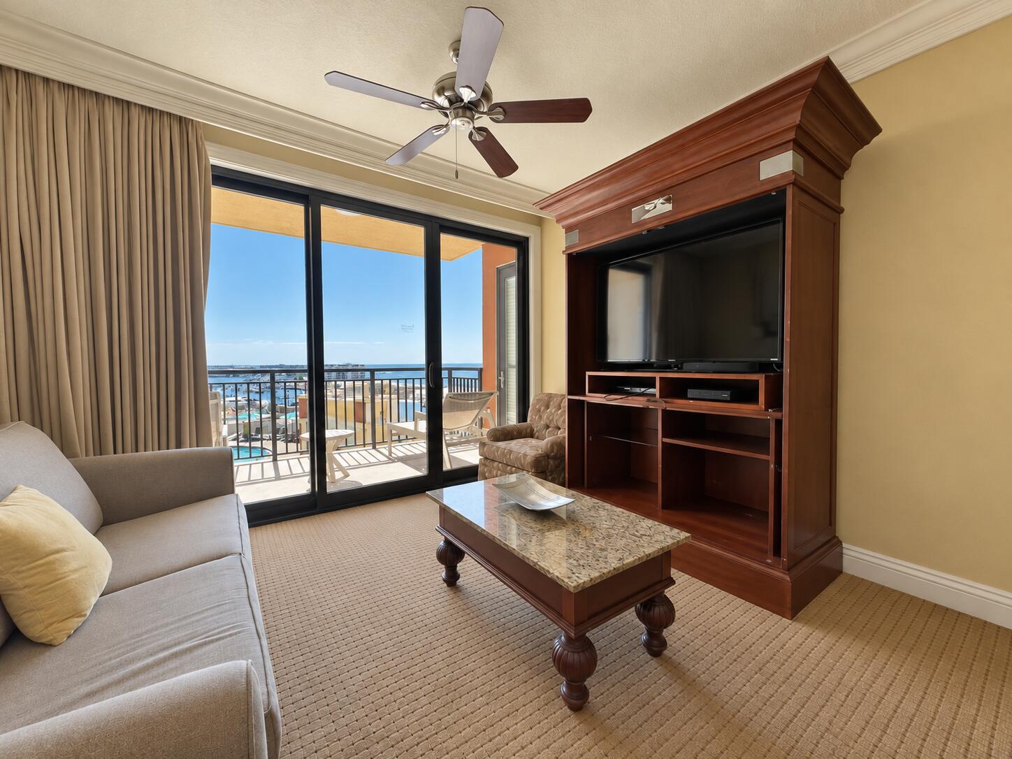10 Harbor Boulevard W324