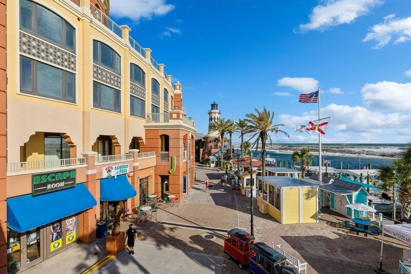 10 Harbor Boulevard W324